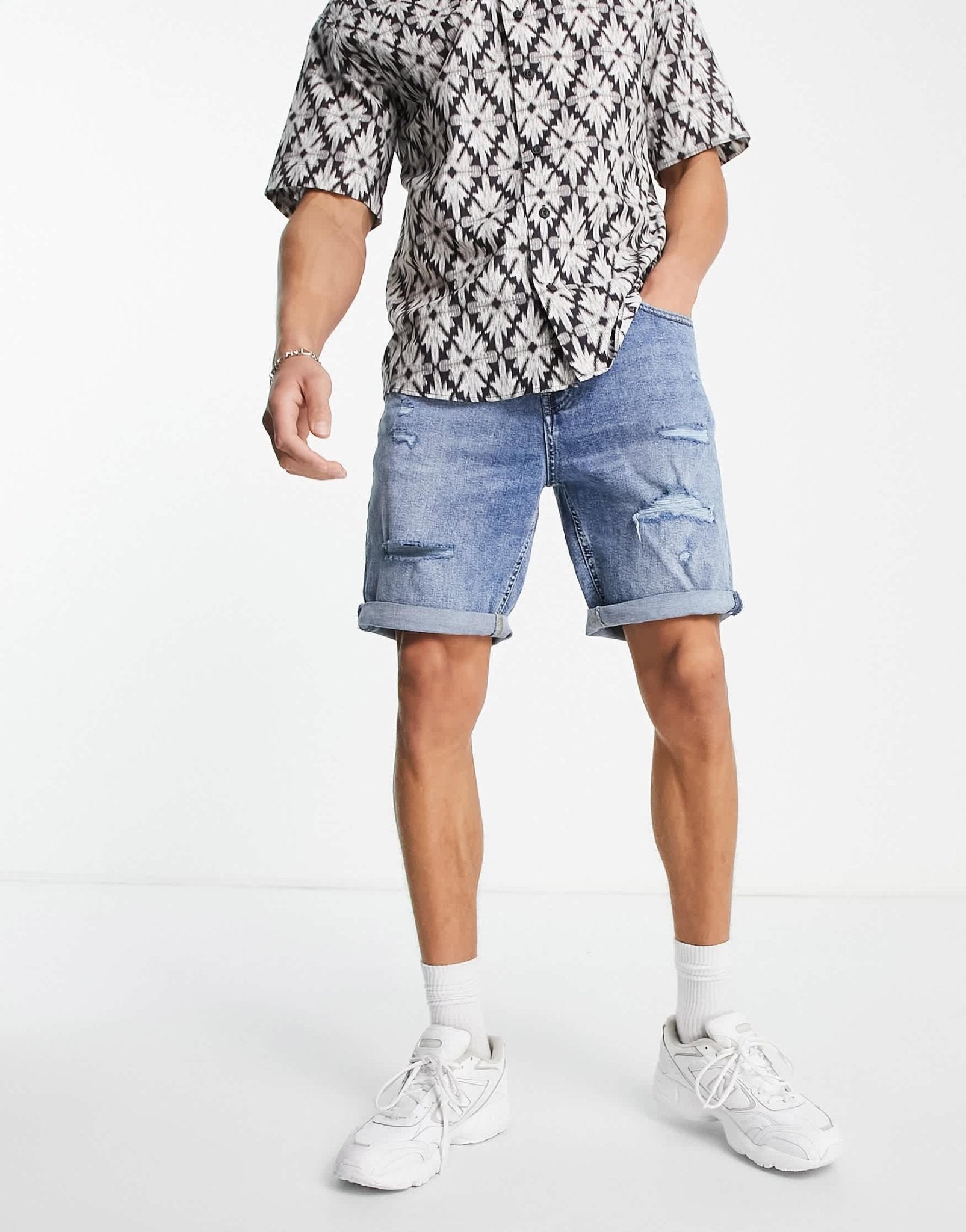Pull&Bear slim denim shorts with rips in blue - ASOS Sample Sale