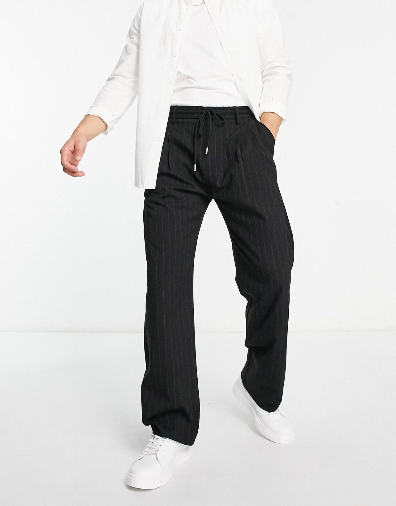 Pull&Bear smart wide leg trousers with pinstripes in black - ASOS Sample Sale
