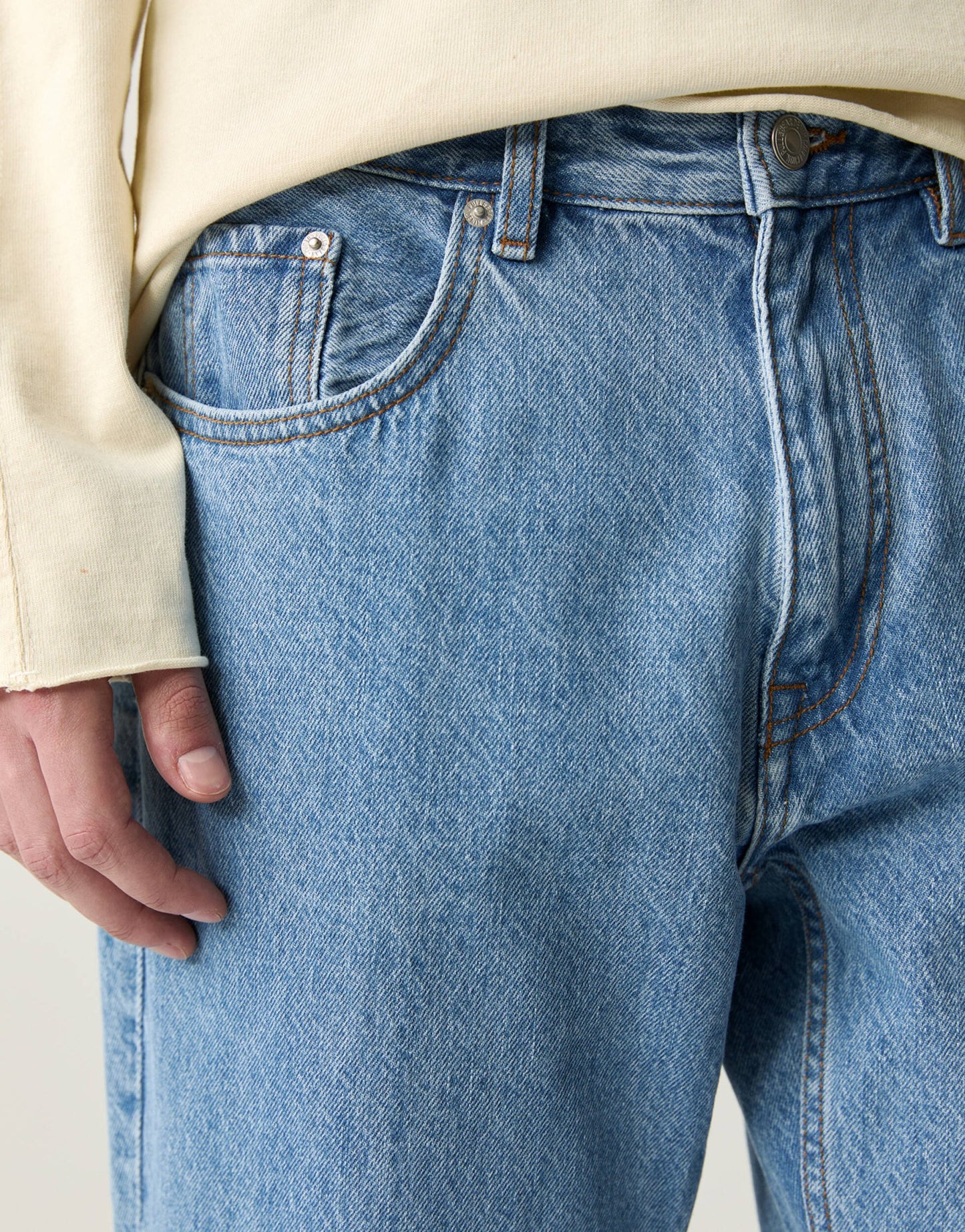 Pull&Bear standard fit denim jeans in blue - ASOS Sample Sale