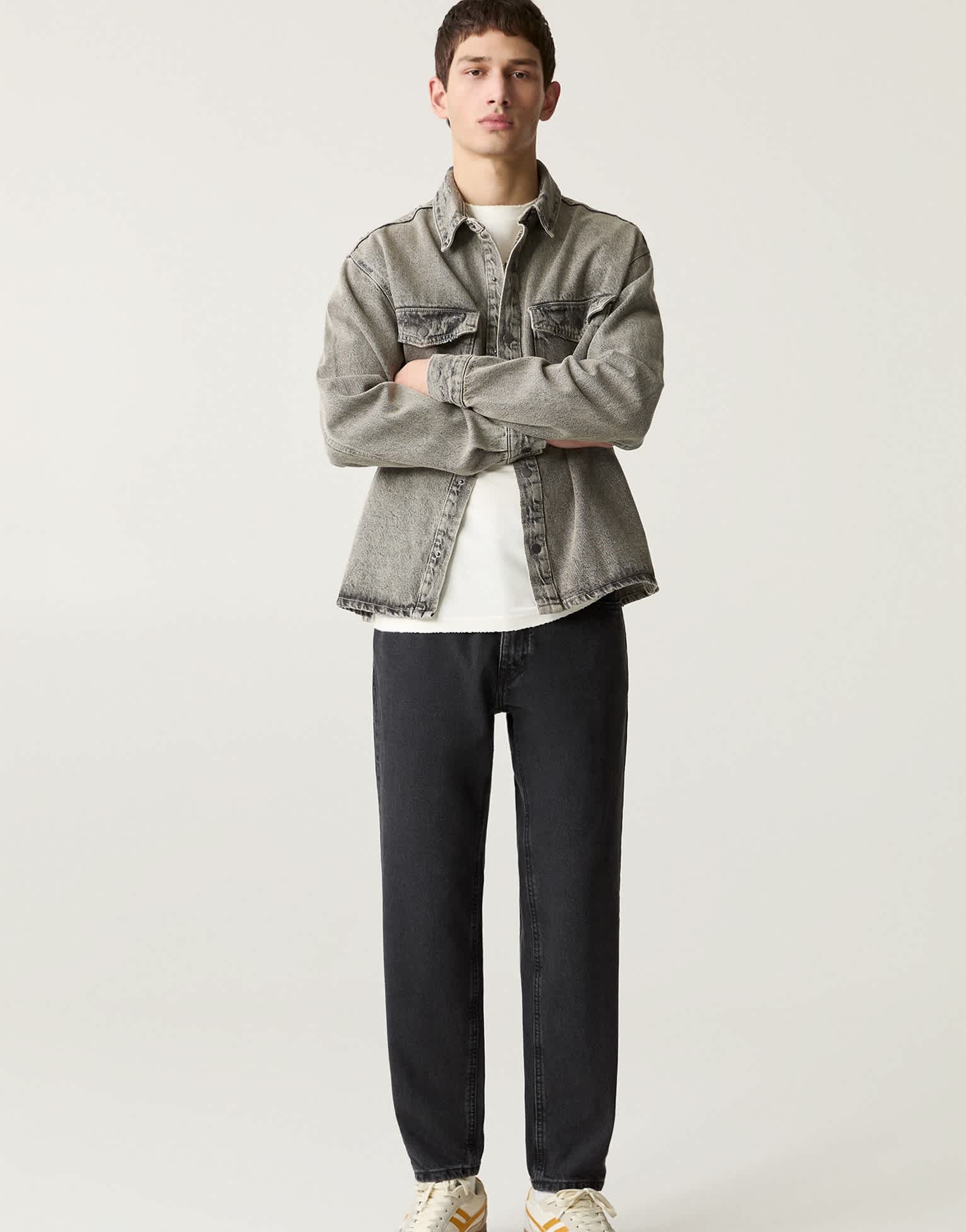 Pull&Bear standard fit jeans in black - ASOS Sample Sale