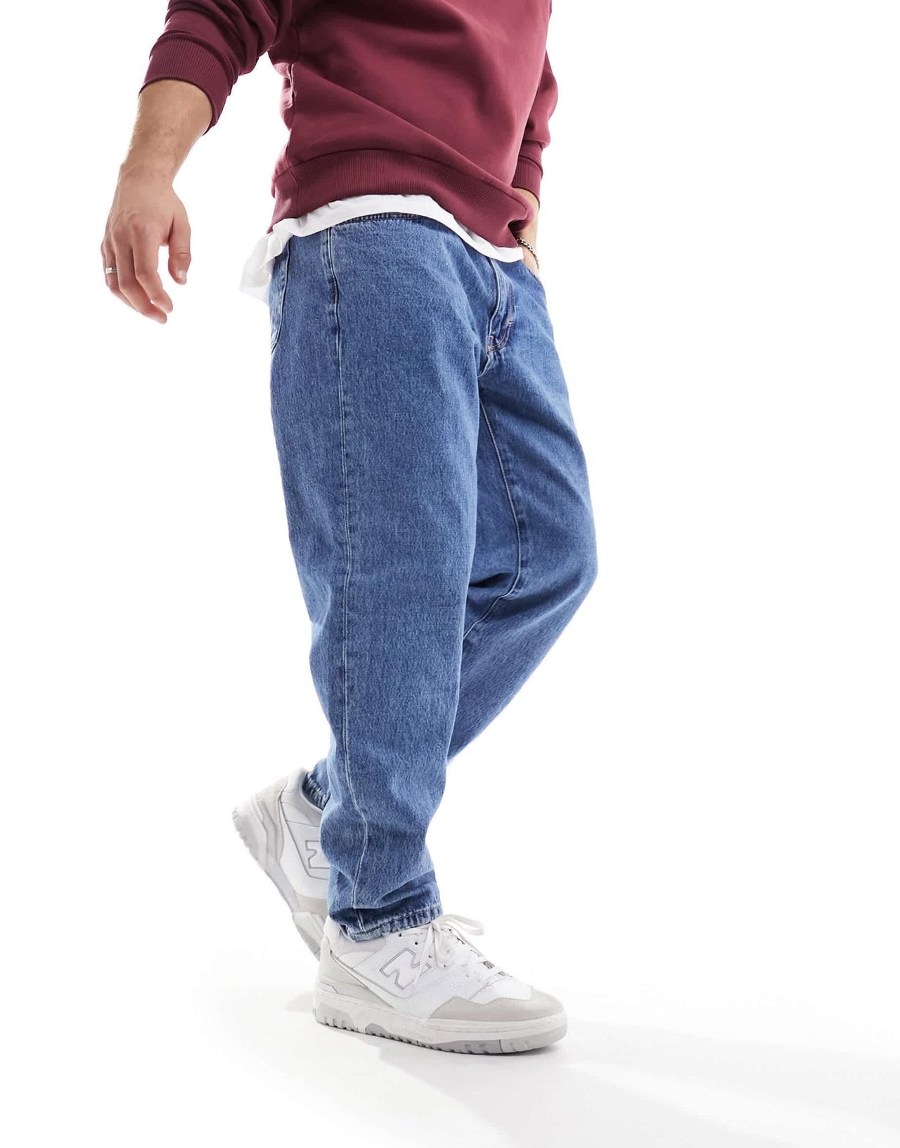 Pull&Bear standard fit jeans in mid blue - ASOS Sample Sale