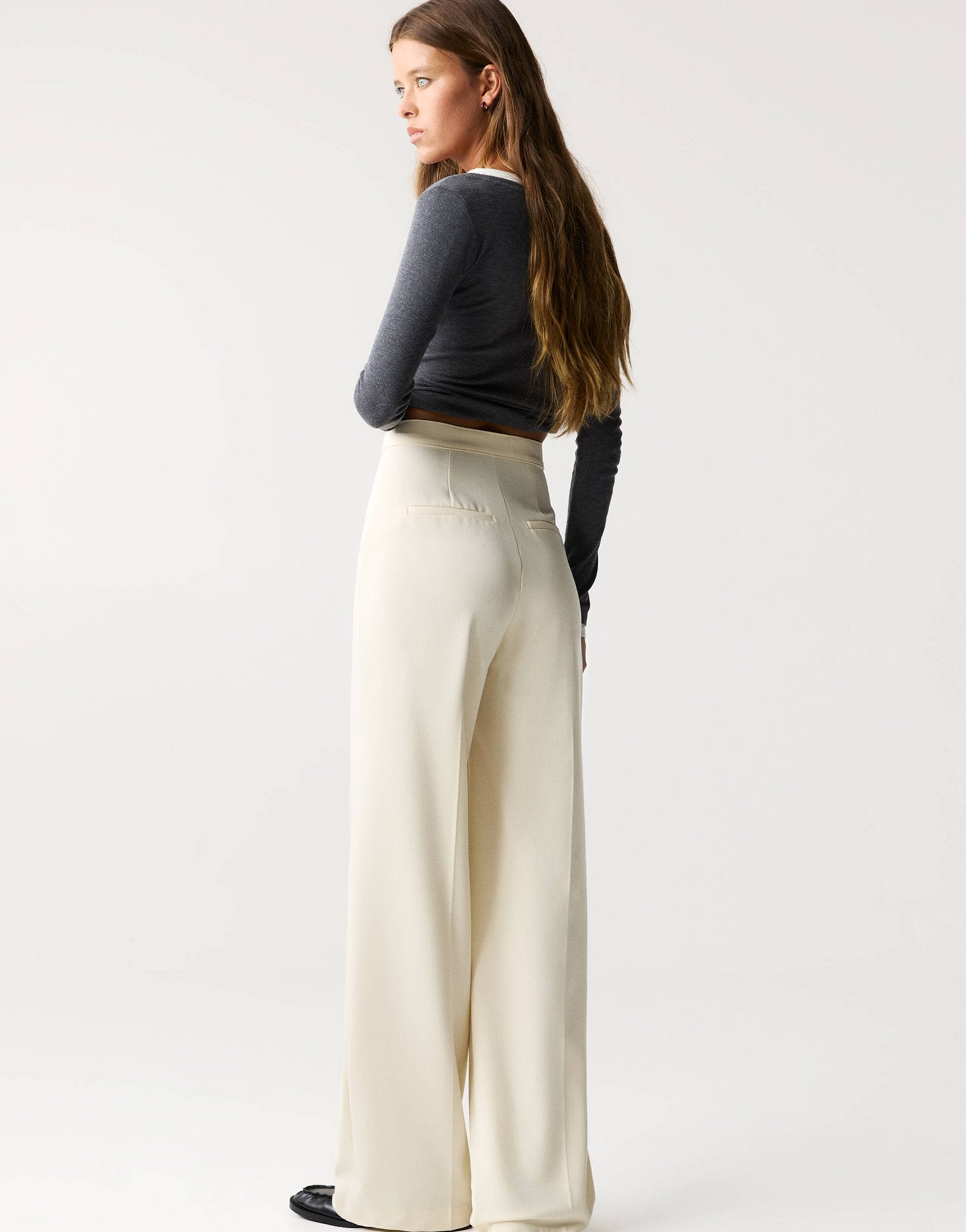Pull&Bear straight leg tailored trouser in butter yellow - ASOS Sample Sale