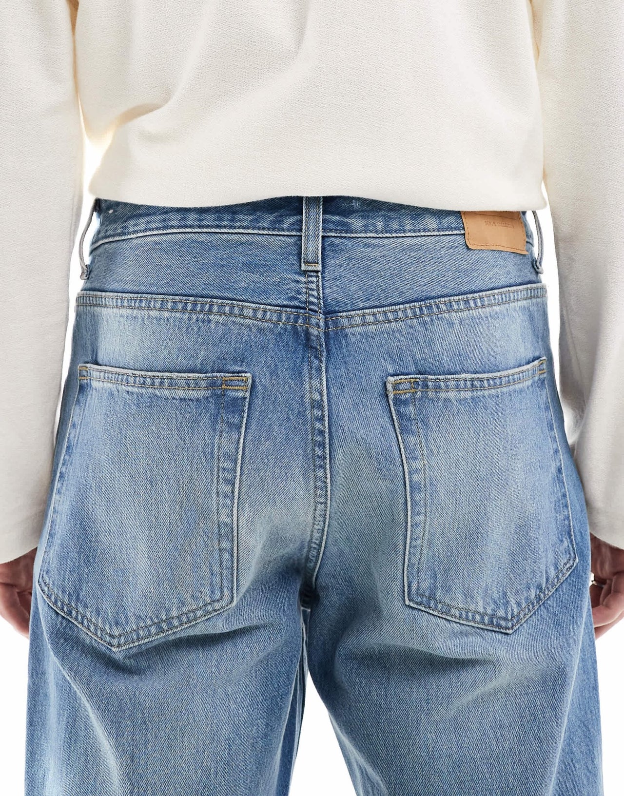 Pull&Bear straight vintage fit jean in mid blue - ASOS Sample Sale