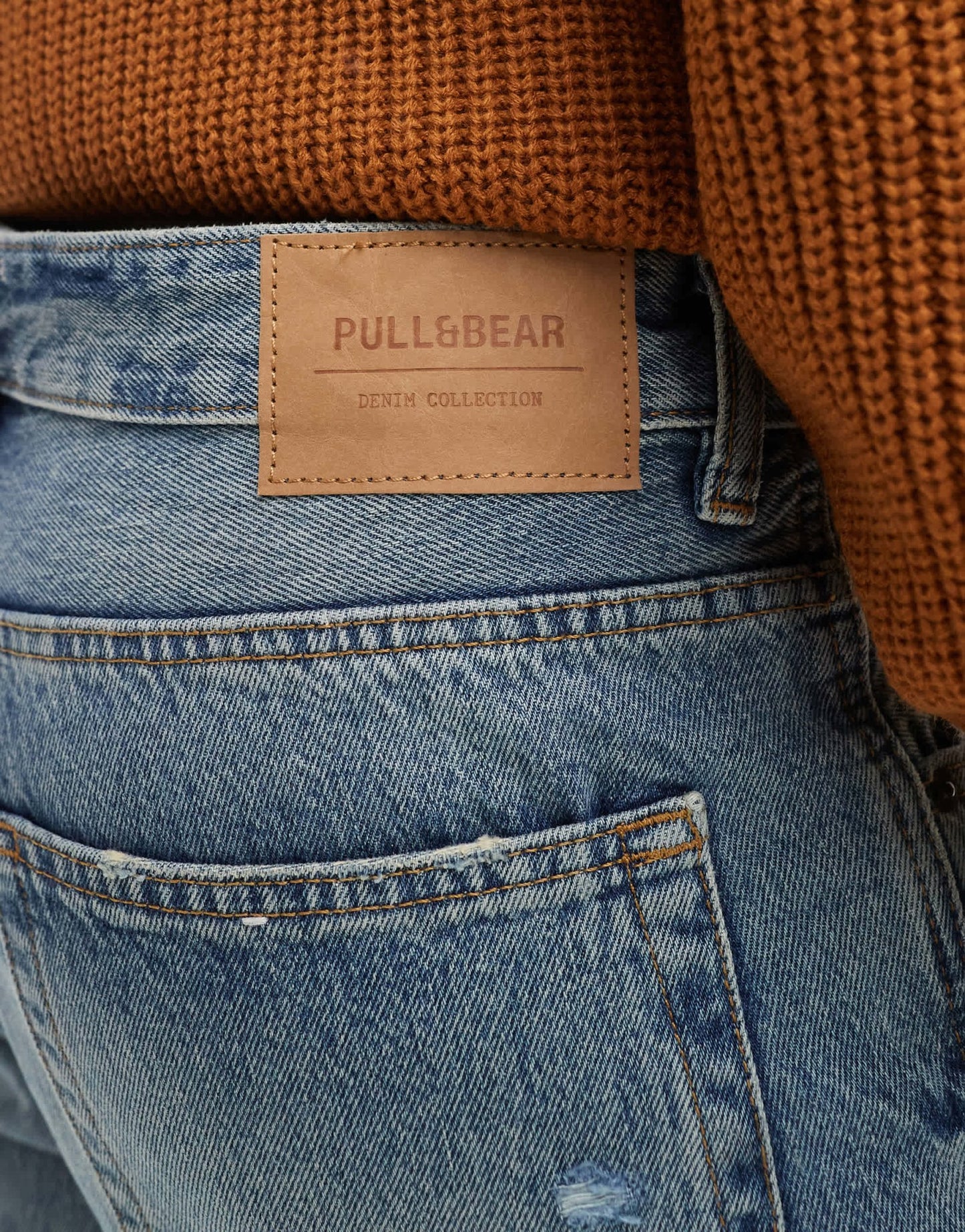 Pull&Bear straight vintage fit jeans in dirty washed blue - ASOS Sample Sale