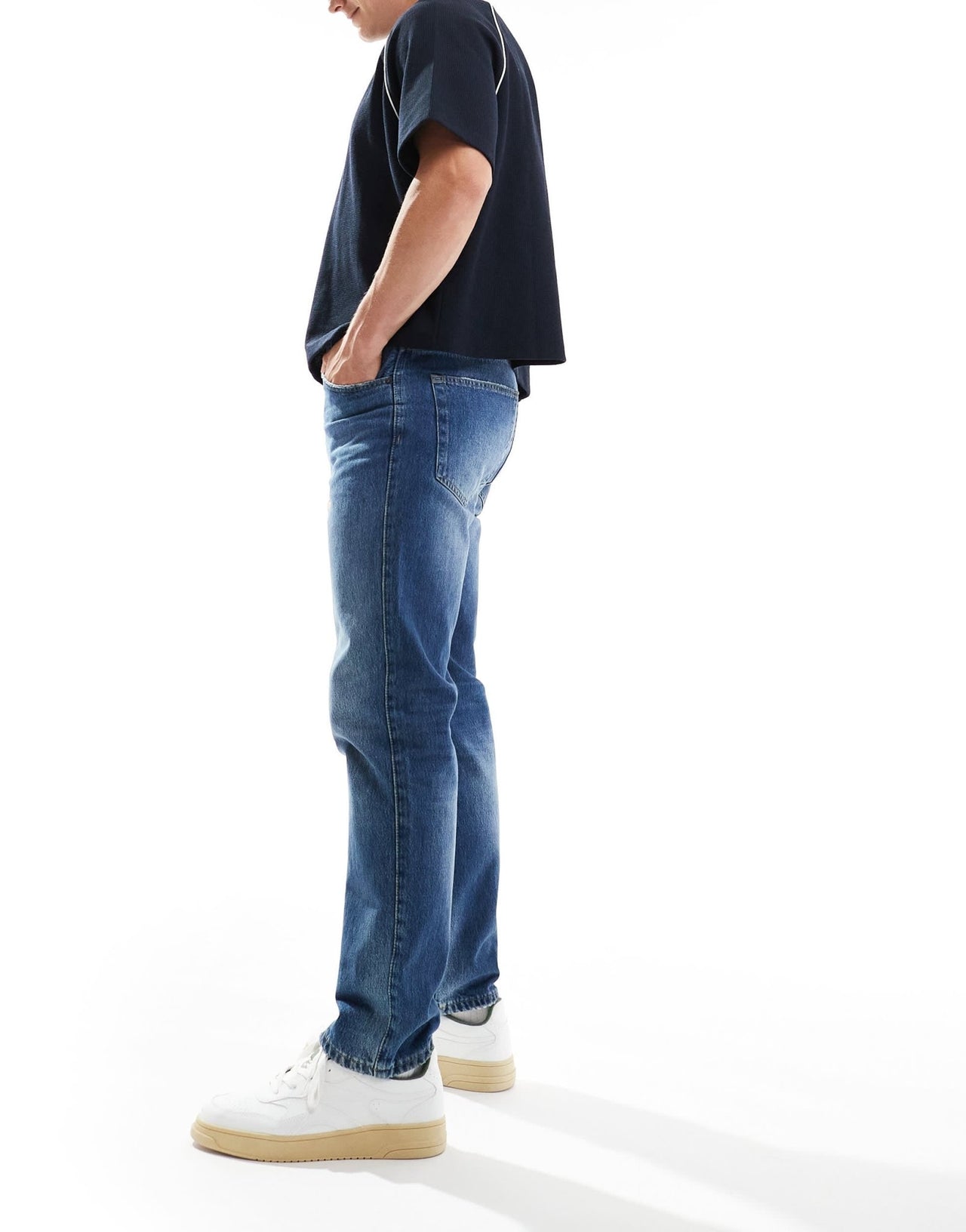 Pull&Bear straight vintage jeans in mid blue - ASOS Sample Sale