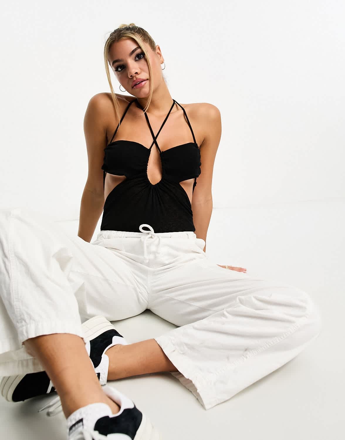 Pull&Bear strappy cut out body in black - ASOS Sample Sale