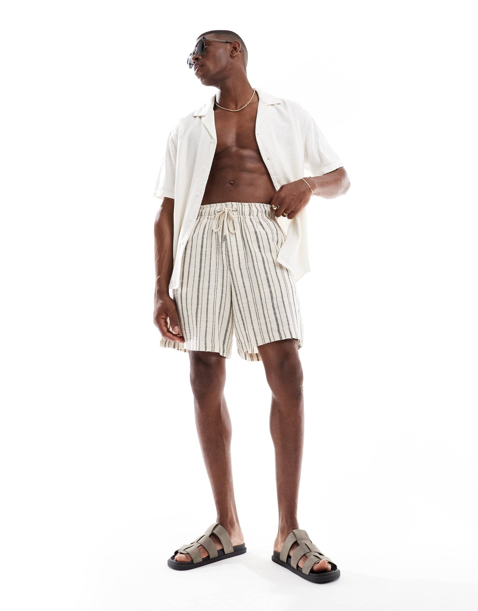 Pull&Bear striped short in blue - ASOS Sample Sale