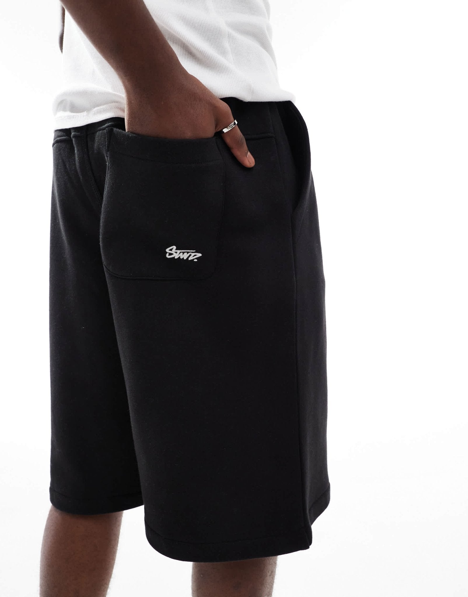 Pull&Bear STWD skater jersey short in black - ASOS Sample Sale