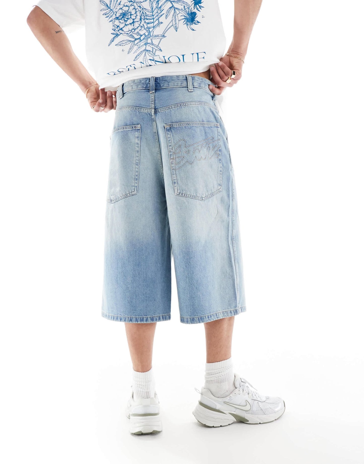Pull&Bear super baggy denim short in washed blue - ASOS Sample Sale
