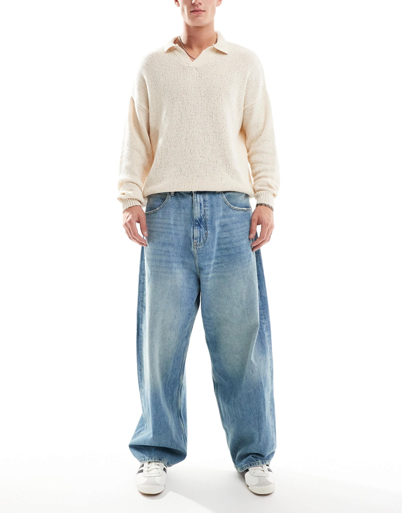 Pull&Bear super baggy fit jean in mid blue - ASOS Sample Sale