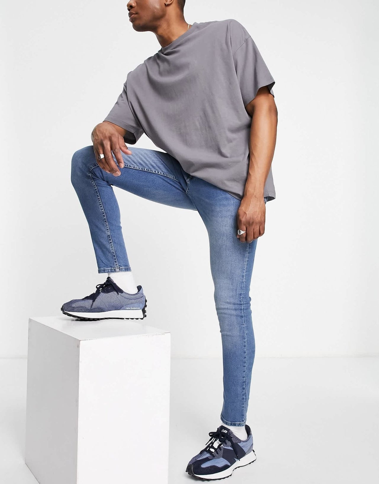 Pull&Bear super skinny jeans in mid blue - ASOS Sample Sale