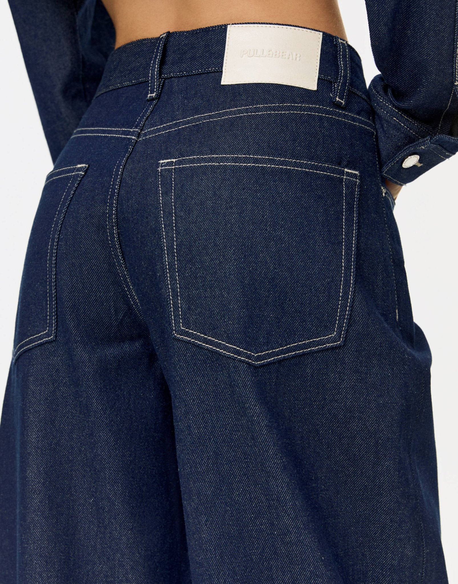 Pull&Bear super wide leg turn up hem jean in blue - ASOS Sample Sale