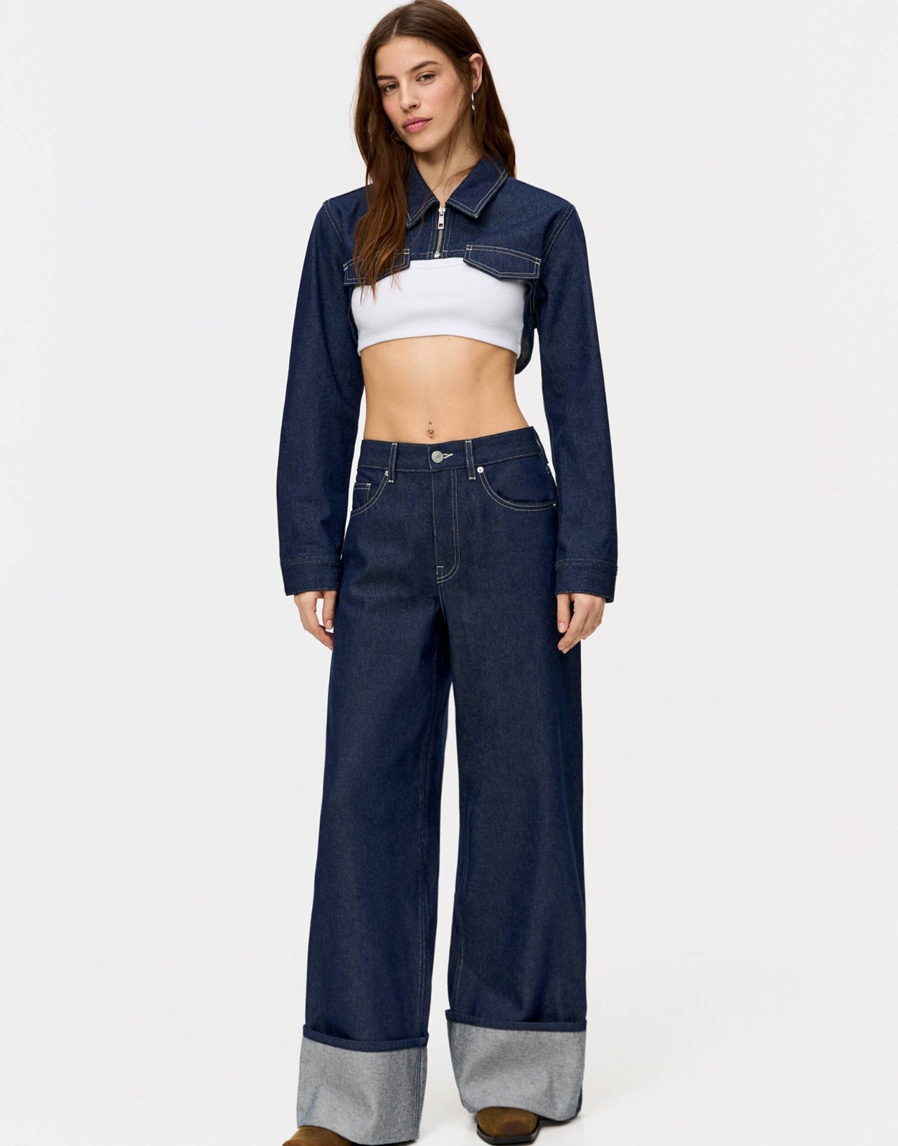 Pull&Bear super wide leg turn up hem jean in blue - ASOS Sample Sale