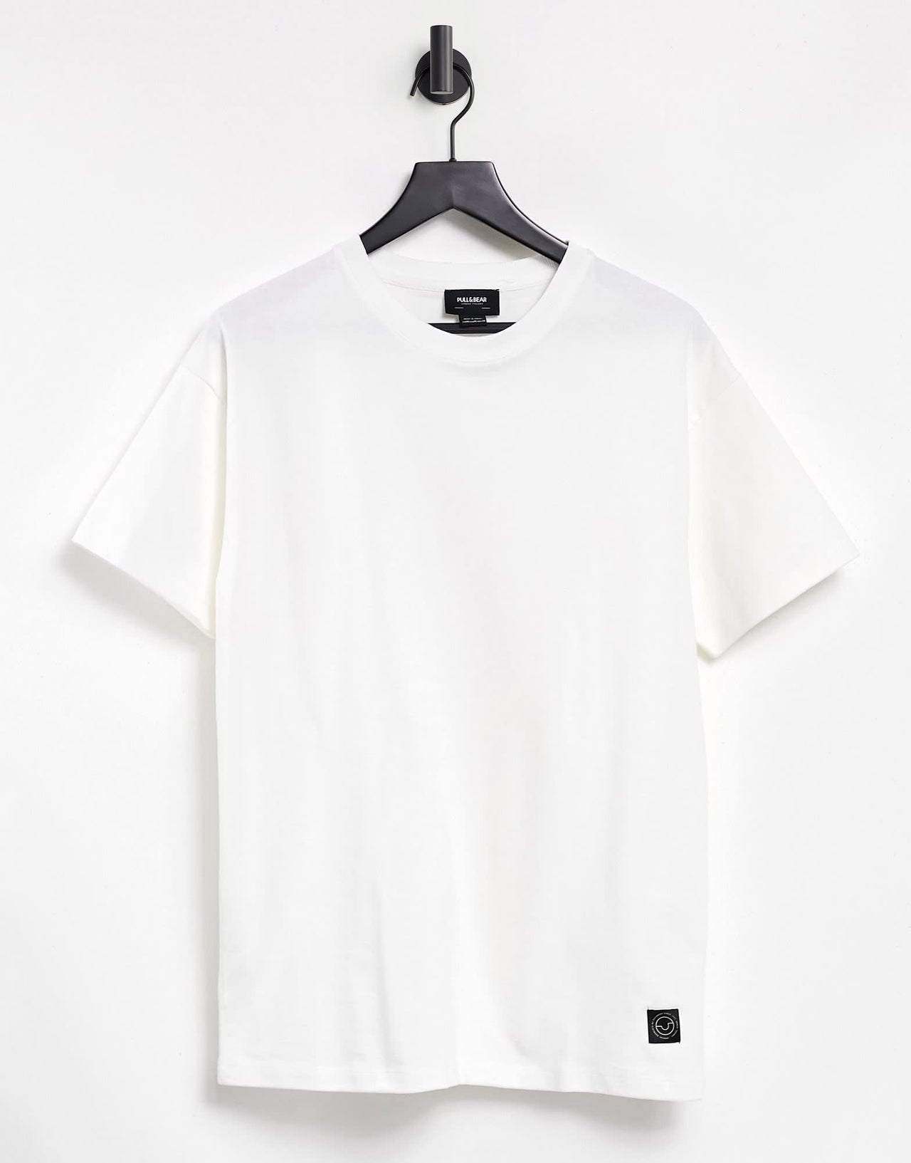 Pull&Bear t-shirt in white - ASOS Sample Sale