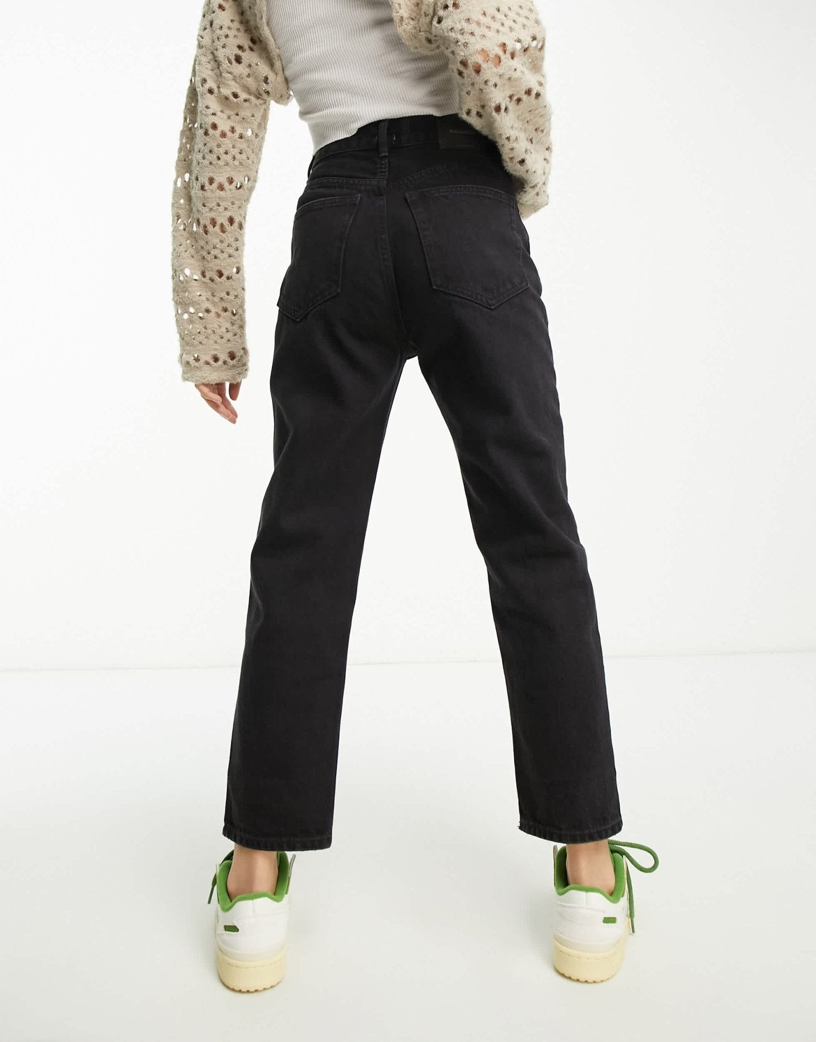 Pull&Bear Tall high waisted mom jean in black - ASOS Sample Sale