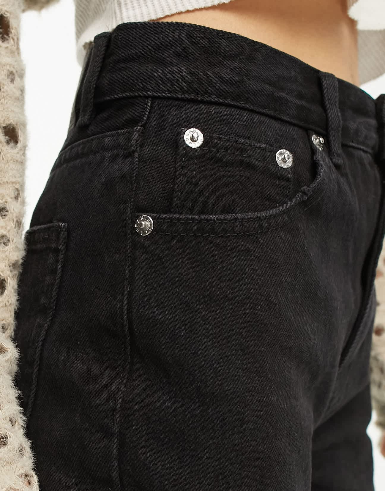 Pull&Bear Tall high waisted mom jean in black - ASOS Sample Sale