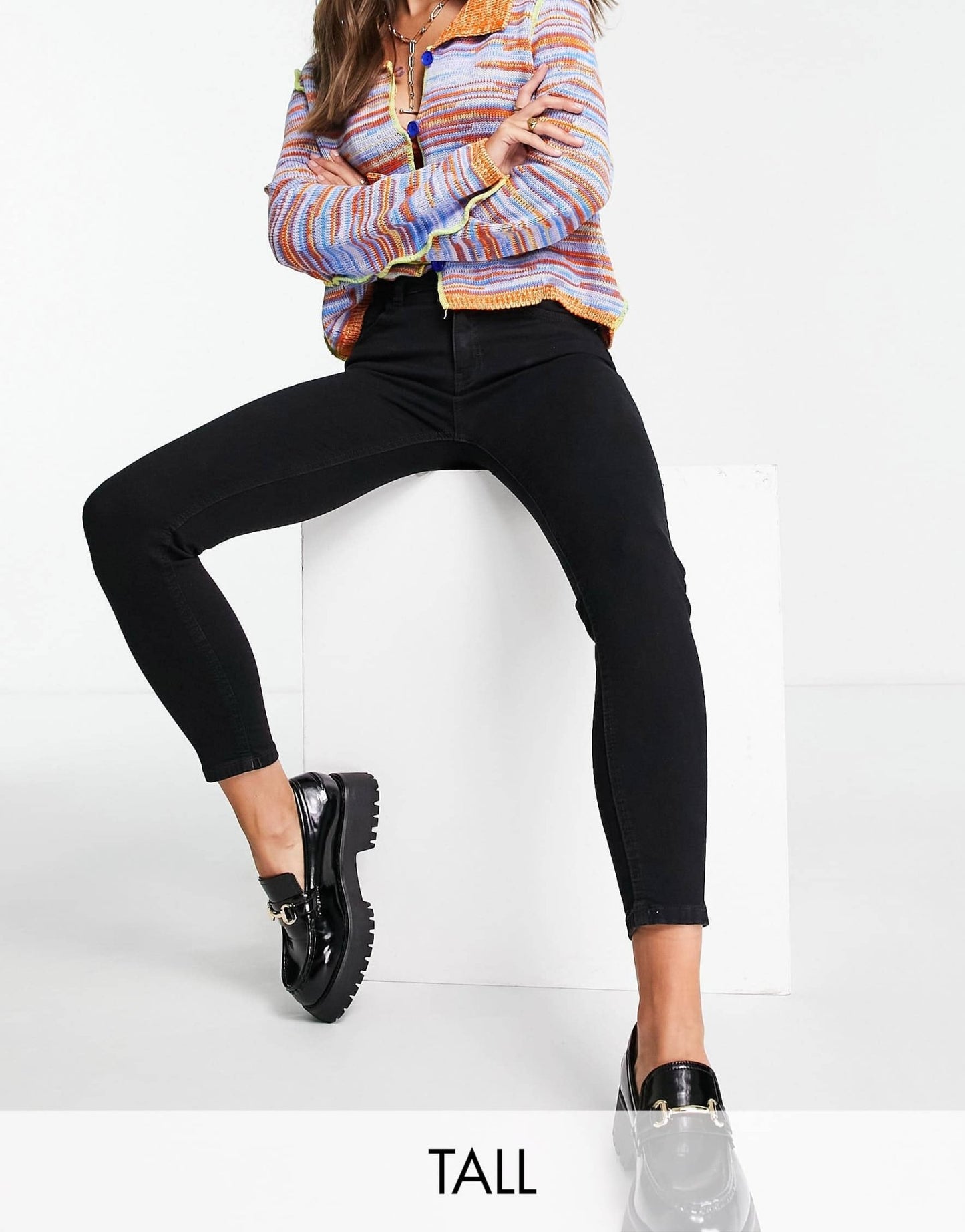 Pull&Bear Tall push up sculpt skinny jean in black - ASOS Sample Sale