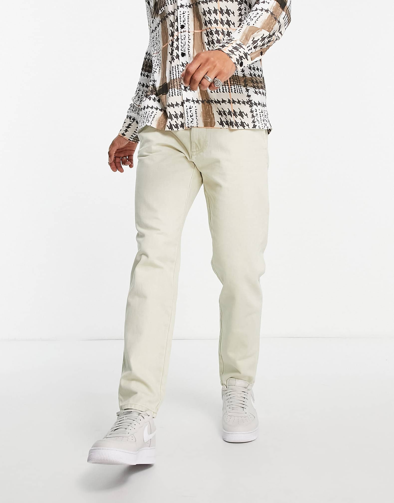Pull&Bear tapered jeans in beige - ASOS Sample Sale