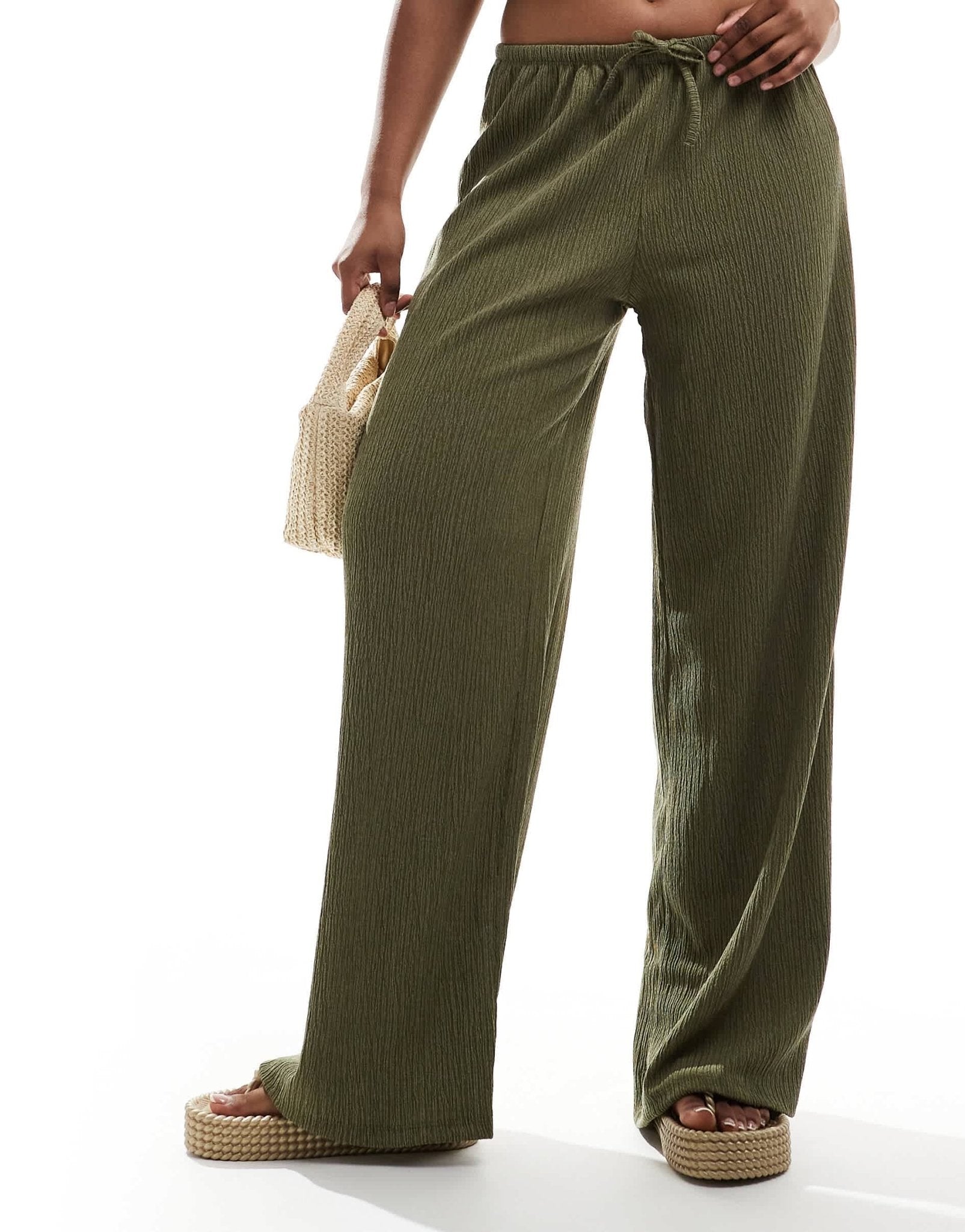 Pull&Bear textured wide leg trouser in khaki - ASOS Sample Sale