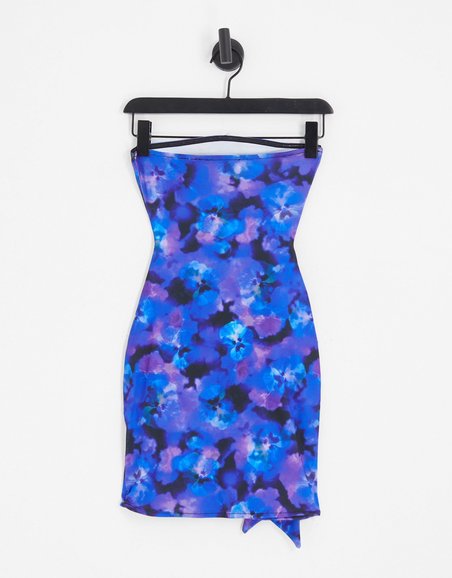 Pull&Bear tie waist bandeau mini dress in blue floral - ASOS Sample Sale