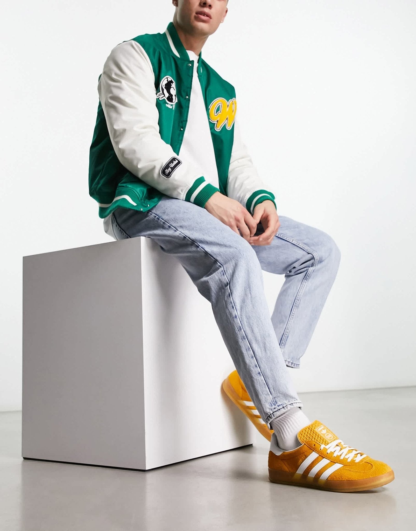 Pull&Bear wide fit basic jeans in light blue - ASOS Sample Sale