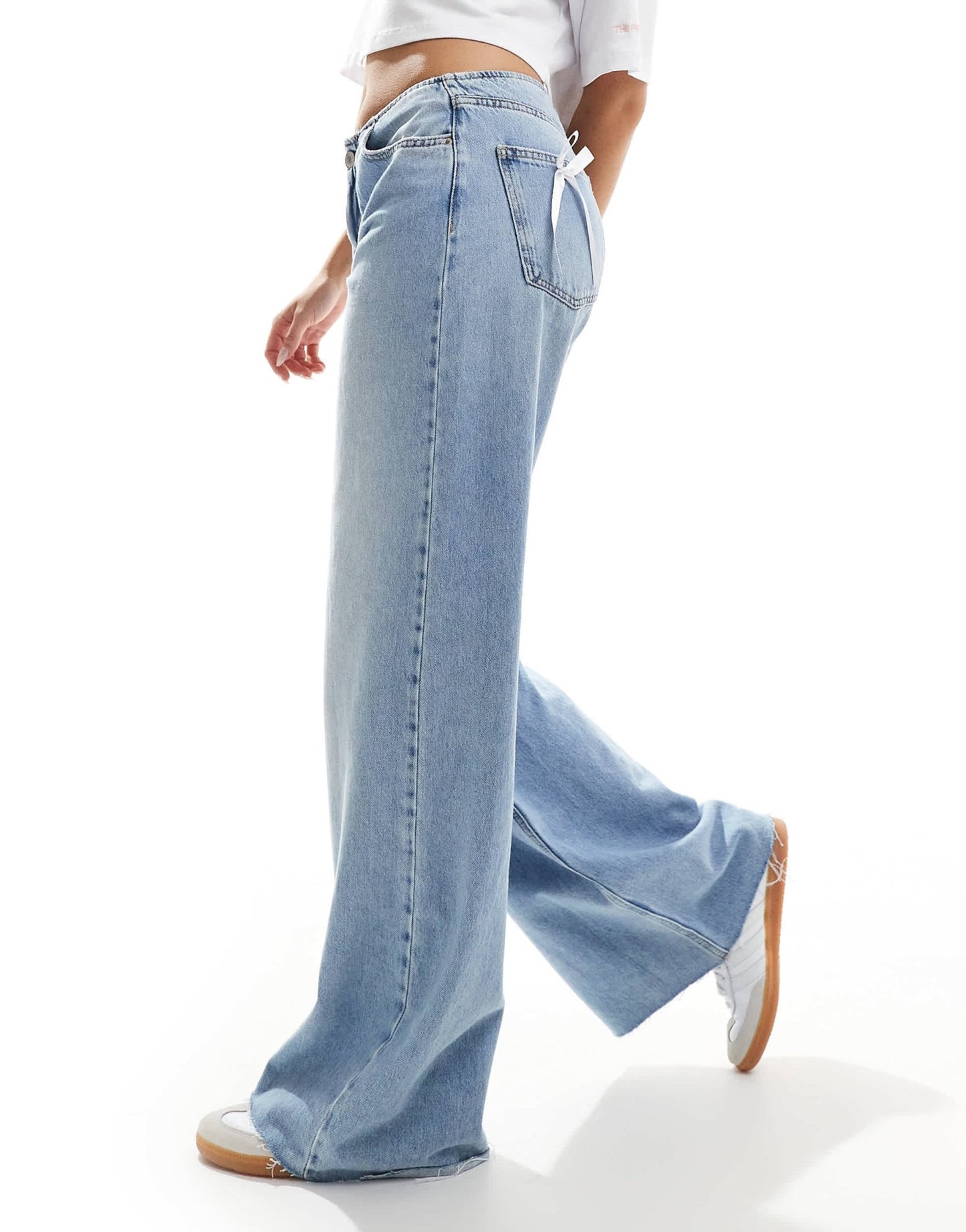Pull&Bear wide fit bow detail jeans in mid blue - ASOS Sample Sale