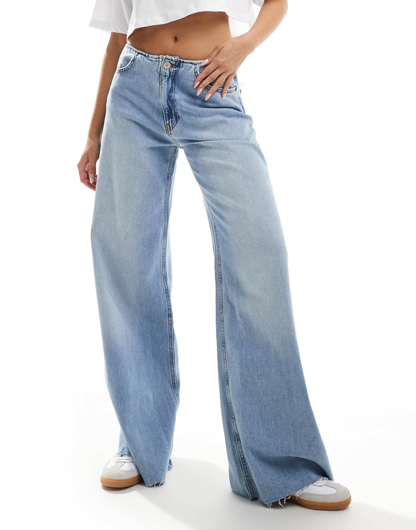 Pull&Bear wide fit bow detail jeans in mid blue - ASOS Sample Sale