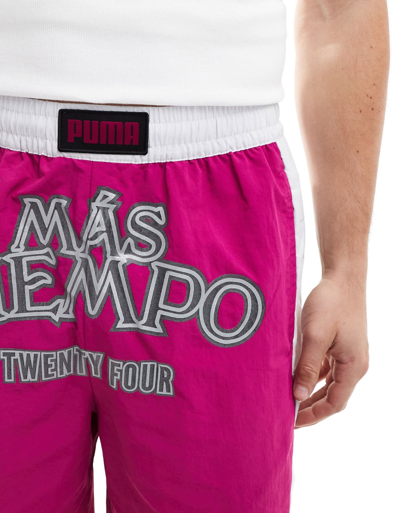 Puma MAS TIEMPO football shorts in magenta - ASOS Sample Sale