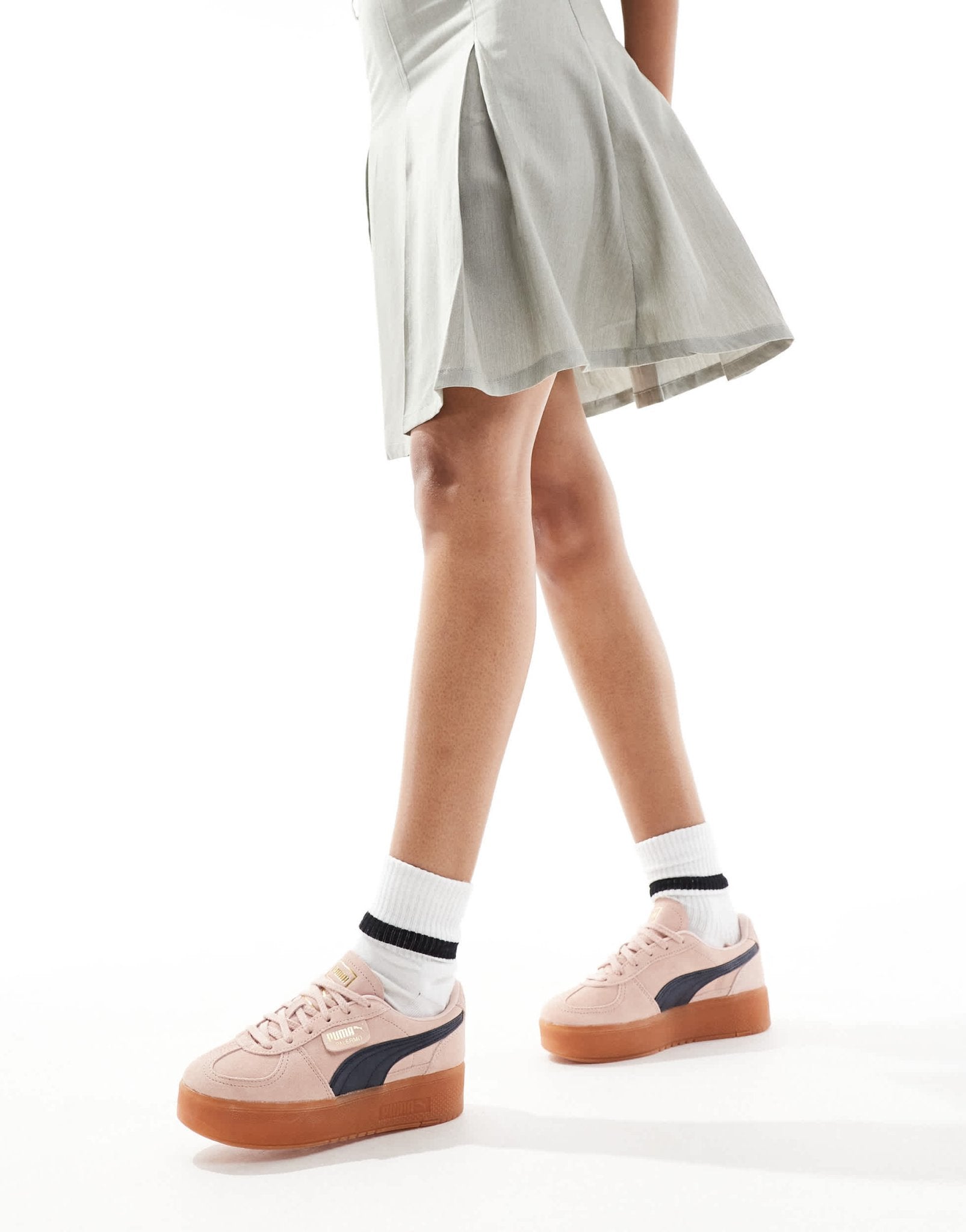 Puma Palermo Elevata trainers in baby pink & navy - ASOS Sample Sale