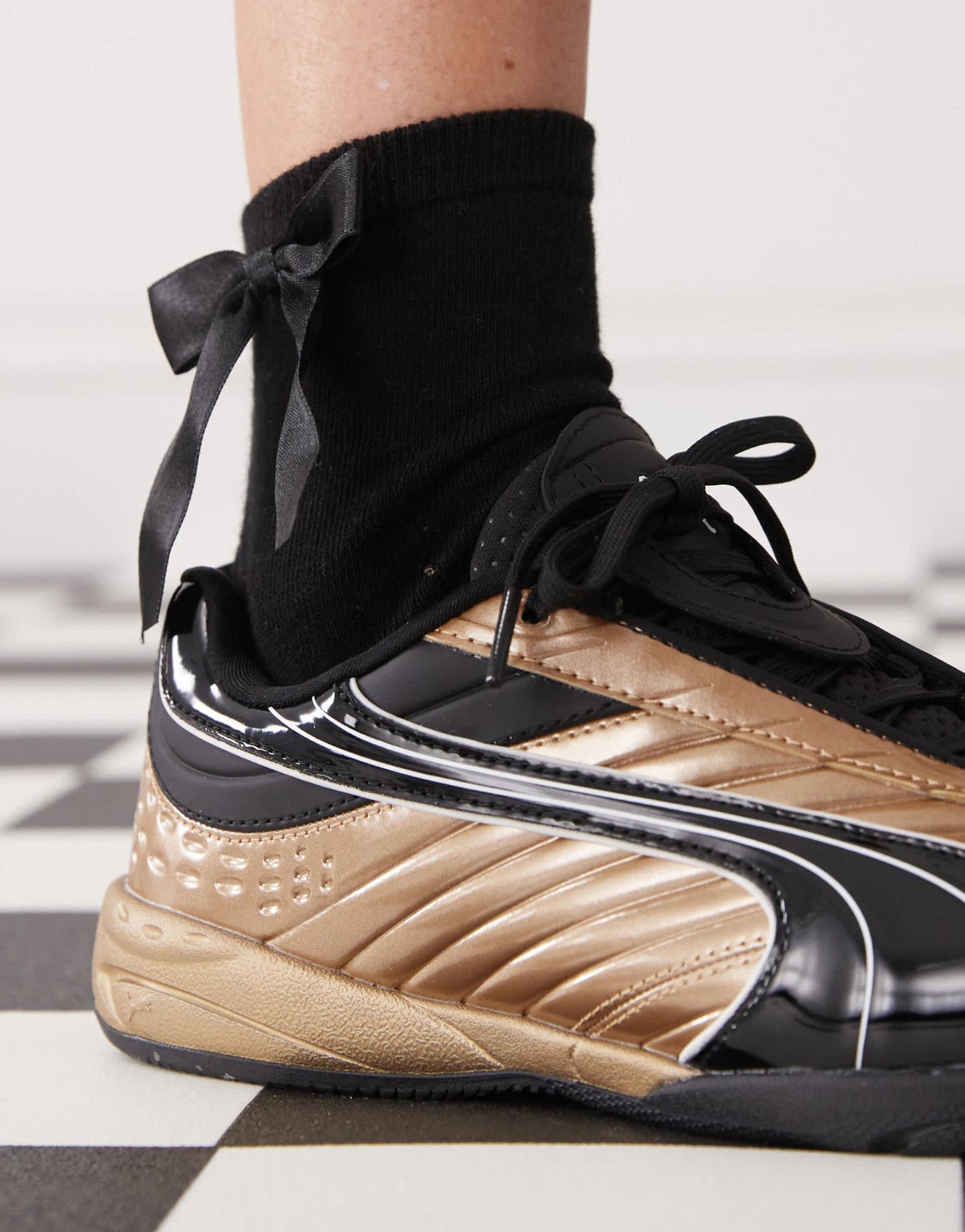 Puma V1PER trainers in gold - ASOS Sample Sale