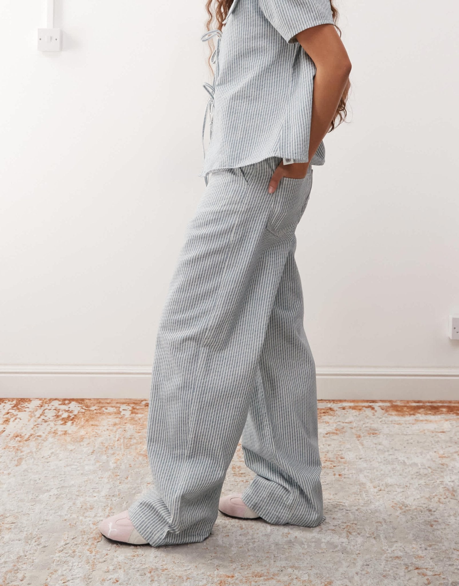 Reclaimed Vintage baggy wide leg jean co-ord in light blue pinstripe - ASOS Sample Sale