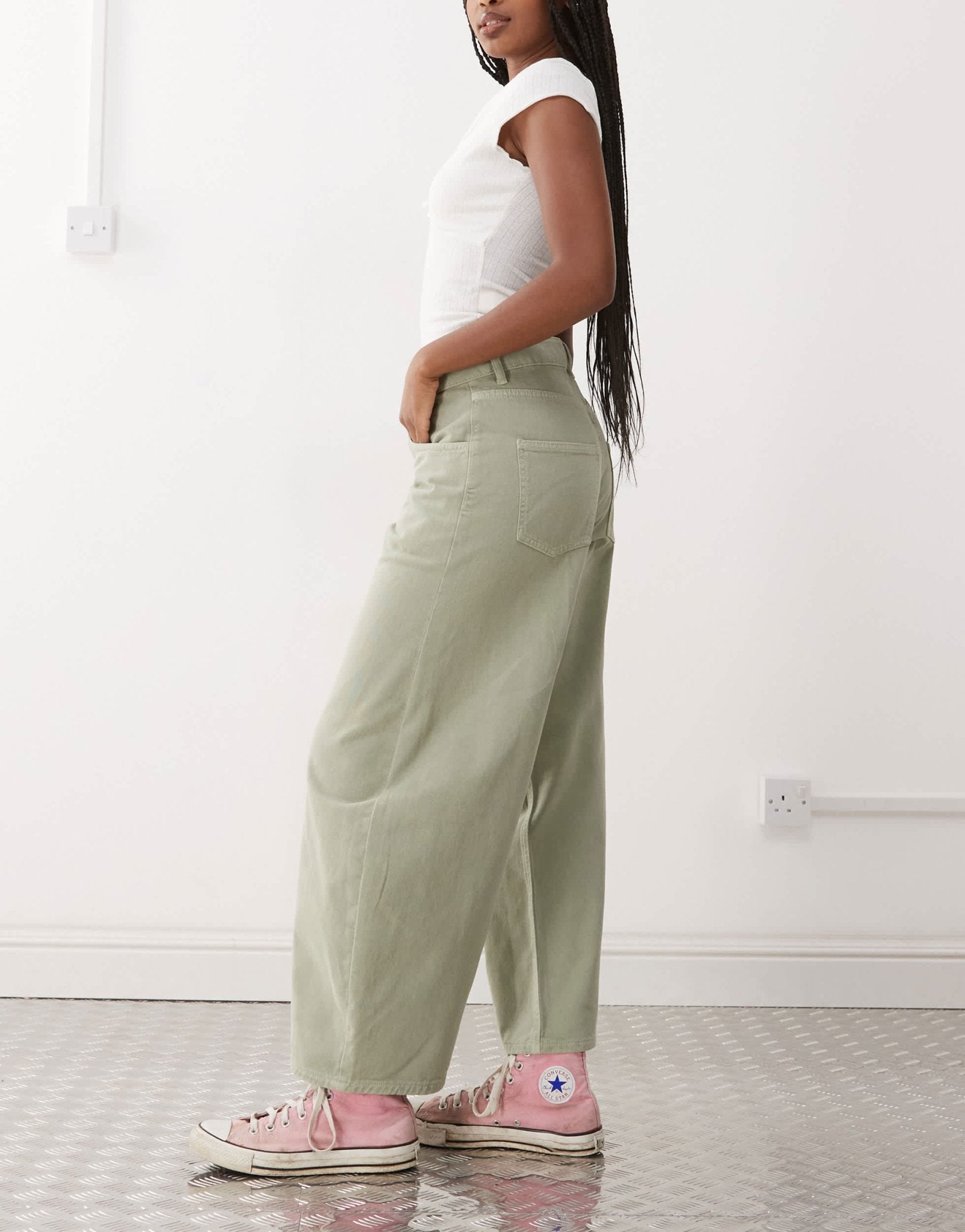 Reclaimed Vintage denim barrel jean in pistachio green - ASOS Sample Sale