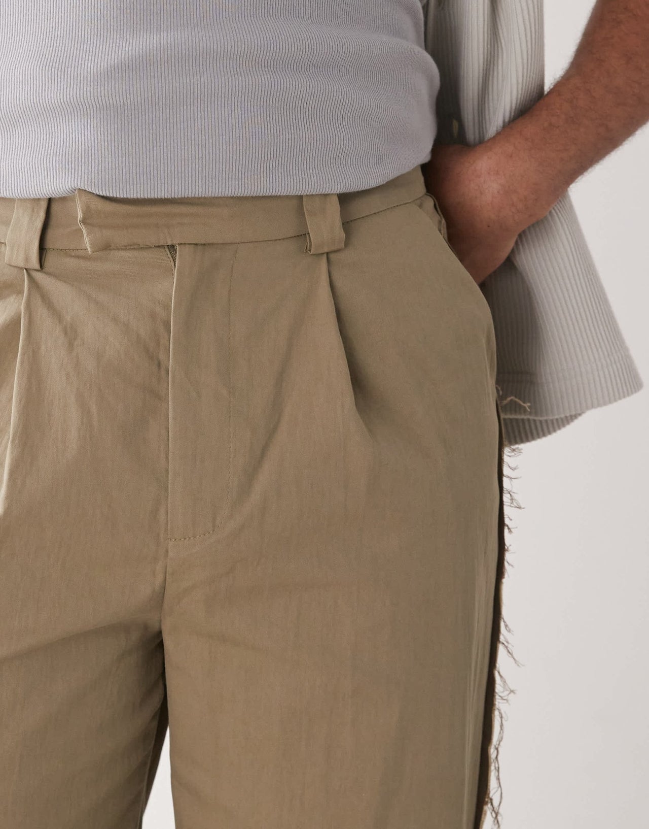 Reclaimed Vintage frayed trouser in beige - ASOS Sample Sale