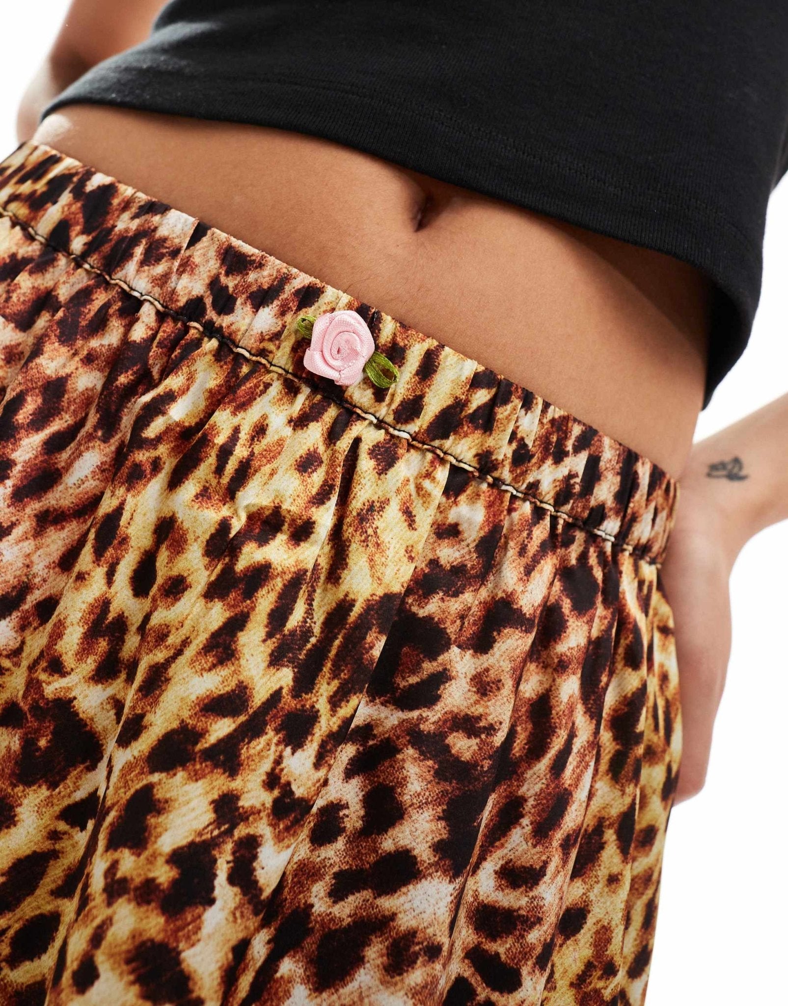 Reclaimed vintage lingerie slip skirt in leopard print - ASOS Sample Sale