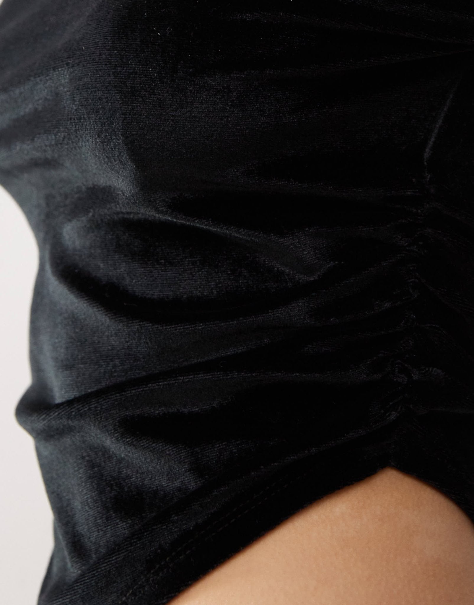 Reclaimed Vintage off shoulder velvet ruched top in black - ASOS Sample Sale