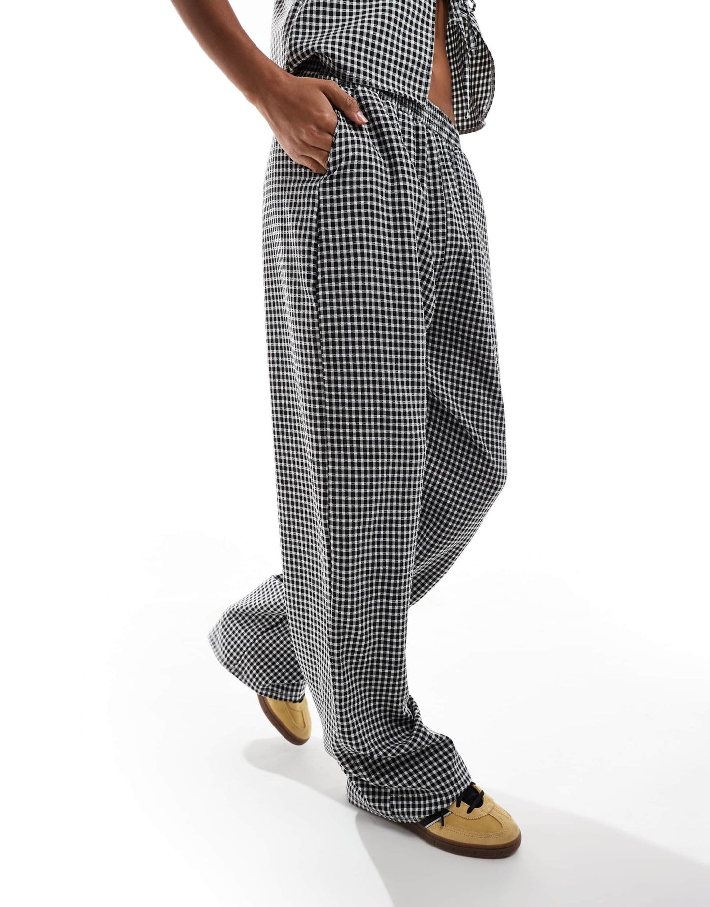 Reclaimed Vintage pull on trouser in gingham - ASOS Sample Sale