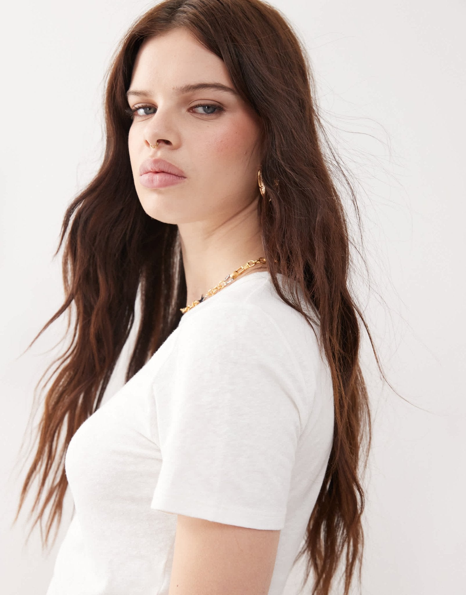 Reclaimed Vintage slim fit baby t-shirt in white - ASOS Sample Sale