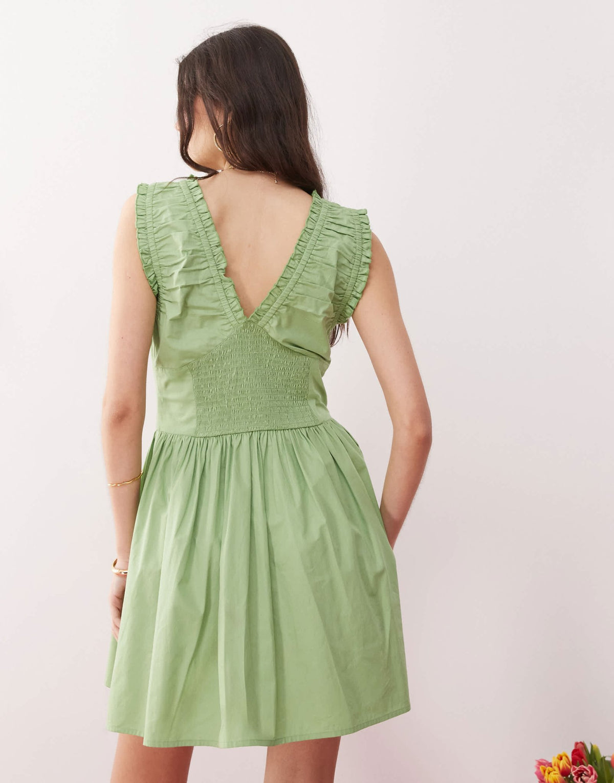 Reclaimed Vintage summer dress with ruched detailing and cinched in waist in green - ASOS Sample Sale