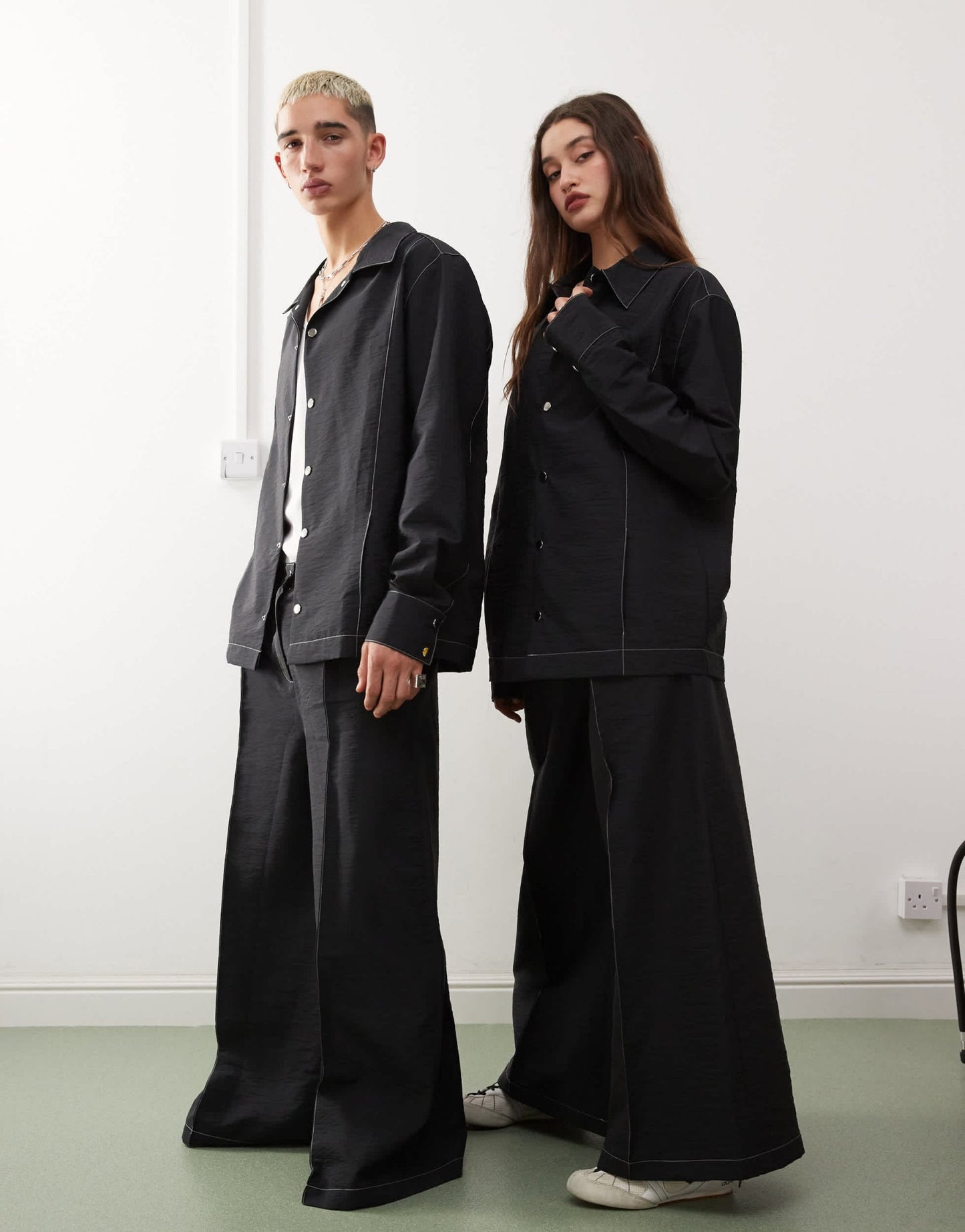 Reclaimed Vintage unisex overshirt in black nylon with contrast stitch - ASOS Sample Sale