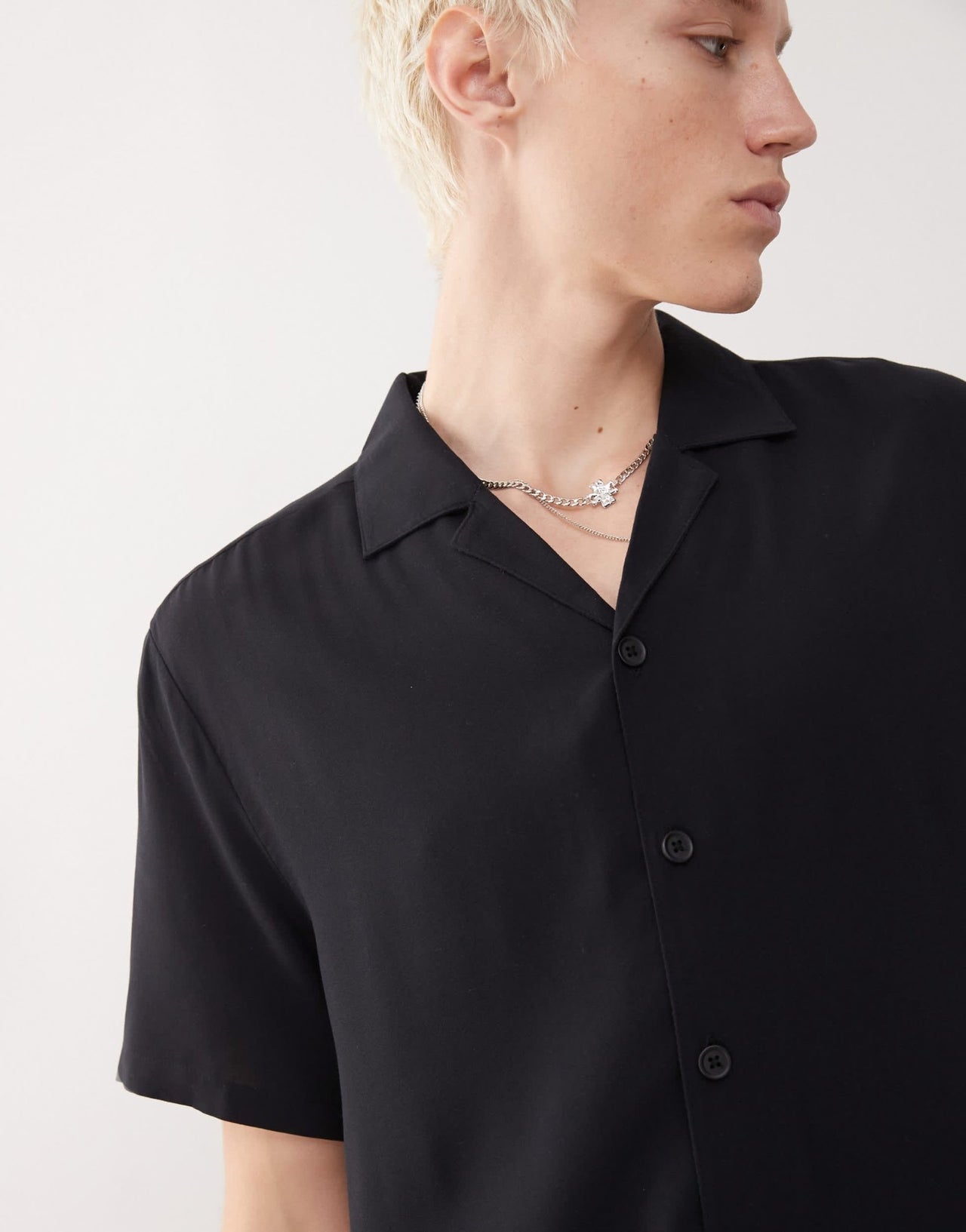 Reclaimed Vintage viscose shirt in black - ASOS Sample Sale