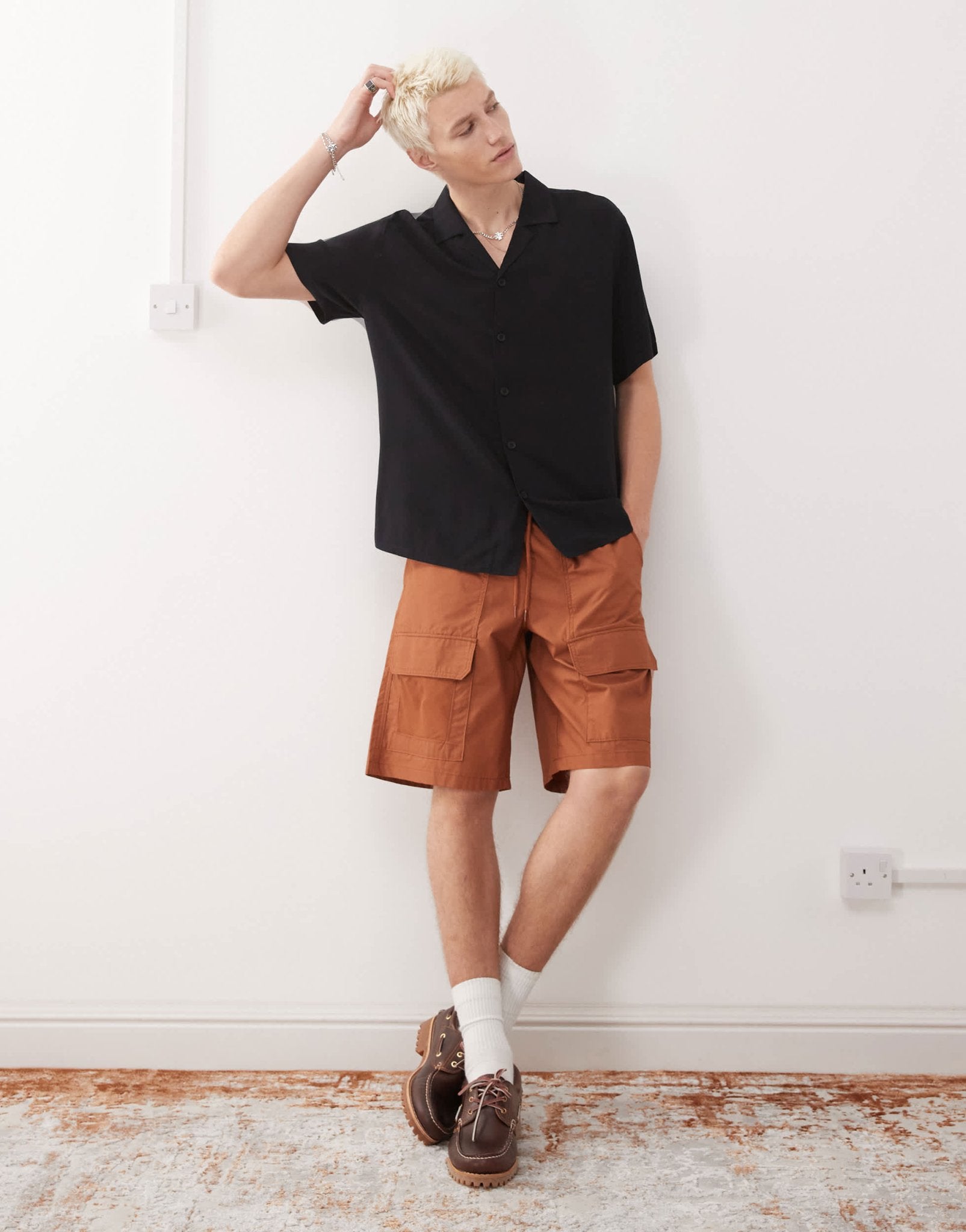 Reclaimed Vintage viscose shirt in black - ASOS Sample Sale