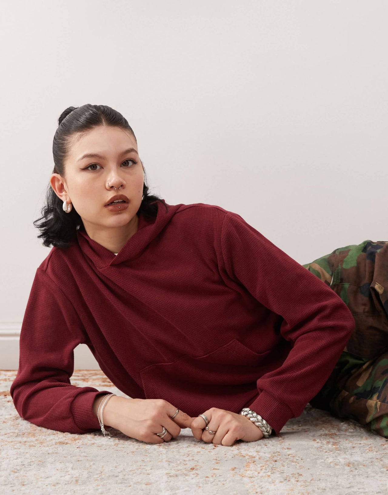 Reclaimed Vintage waffle hoodie in washed burgundy - ASOS Sample Sale