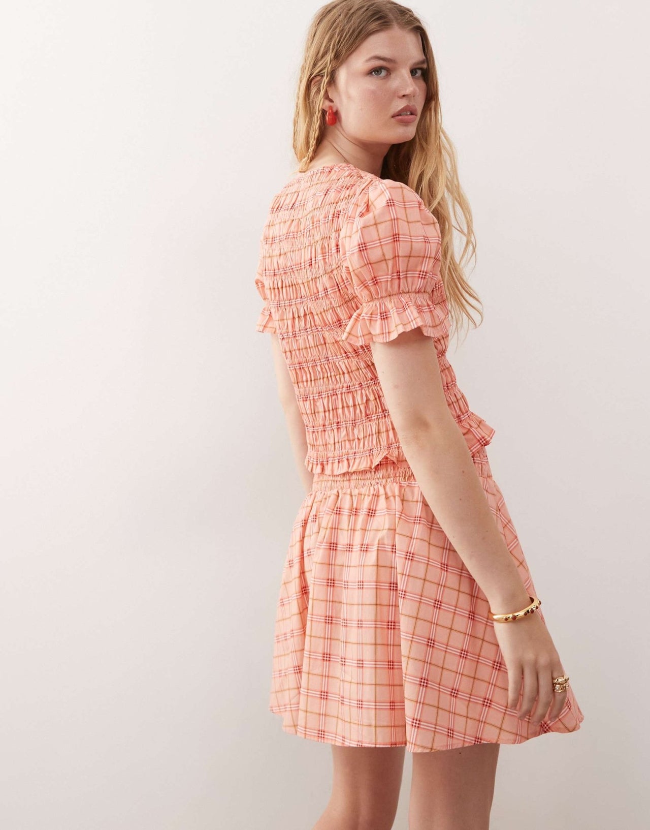 Reclaimed Vintage western mini skirt with shirring in pink check - ASOS Sample Sale