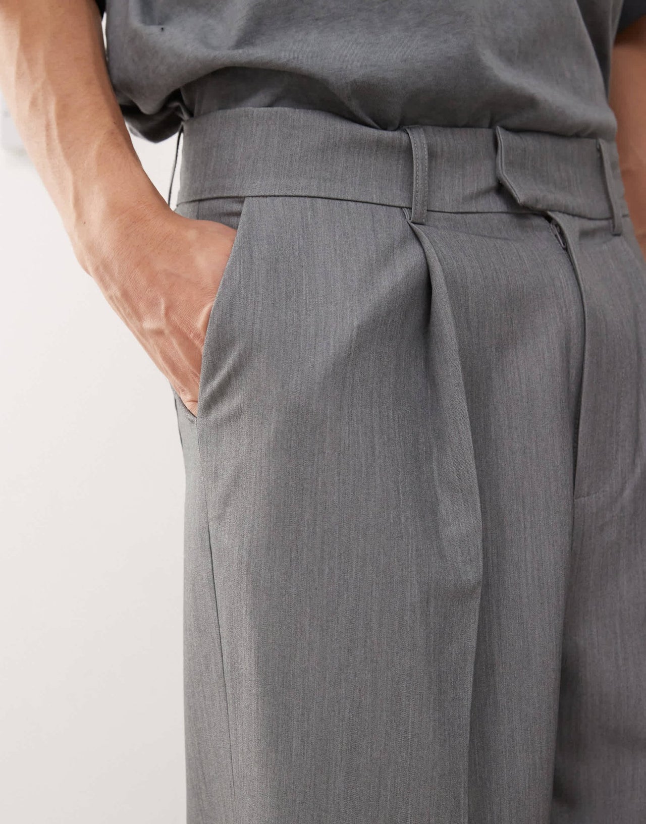 Reclaimed Vintage wide leg trouser in grey - ASOS Sample Sale