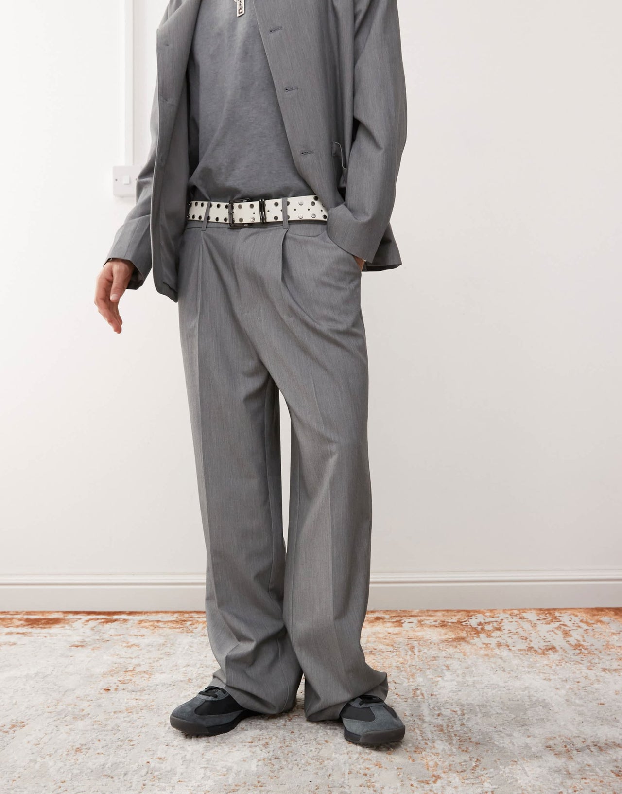 Reclaimed Vintage wide leg trouser in grey - ASOS Sample Sale
