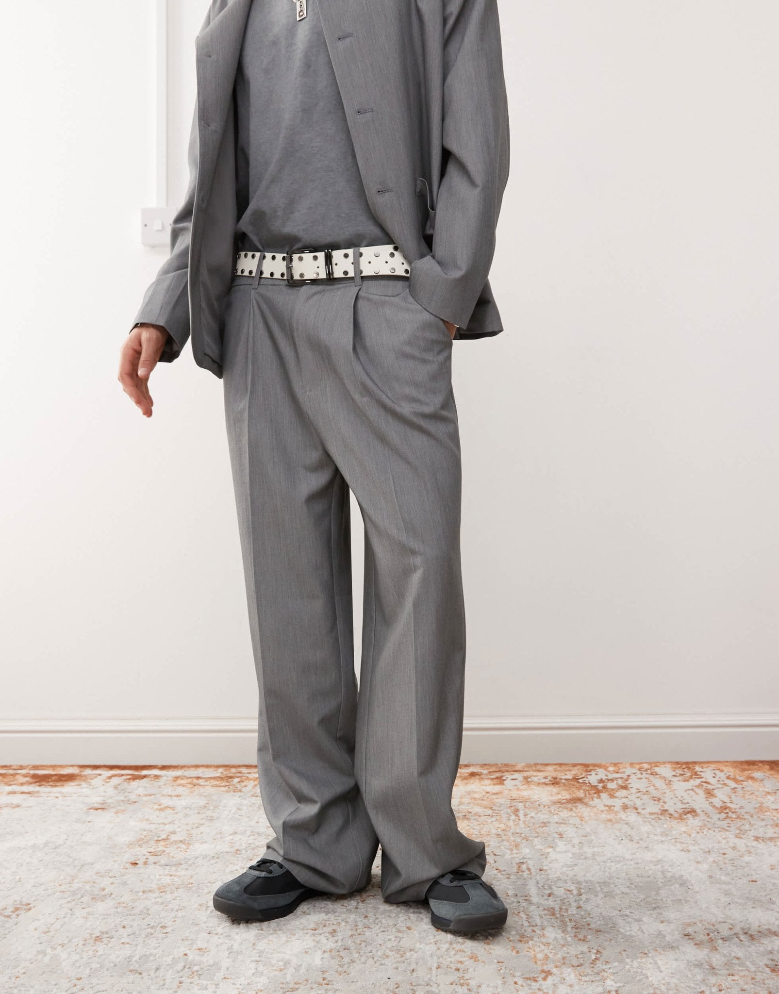Reclaimed Vintage wide leg trouser in grey - ASOS Sample Sale