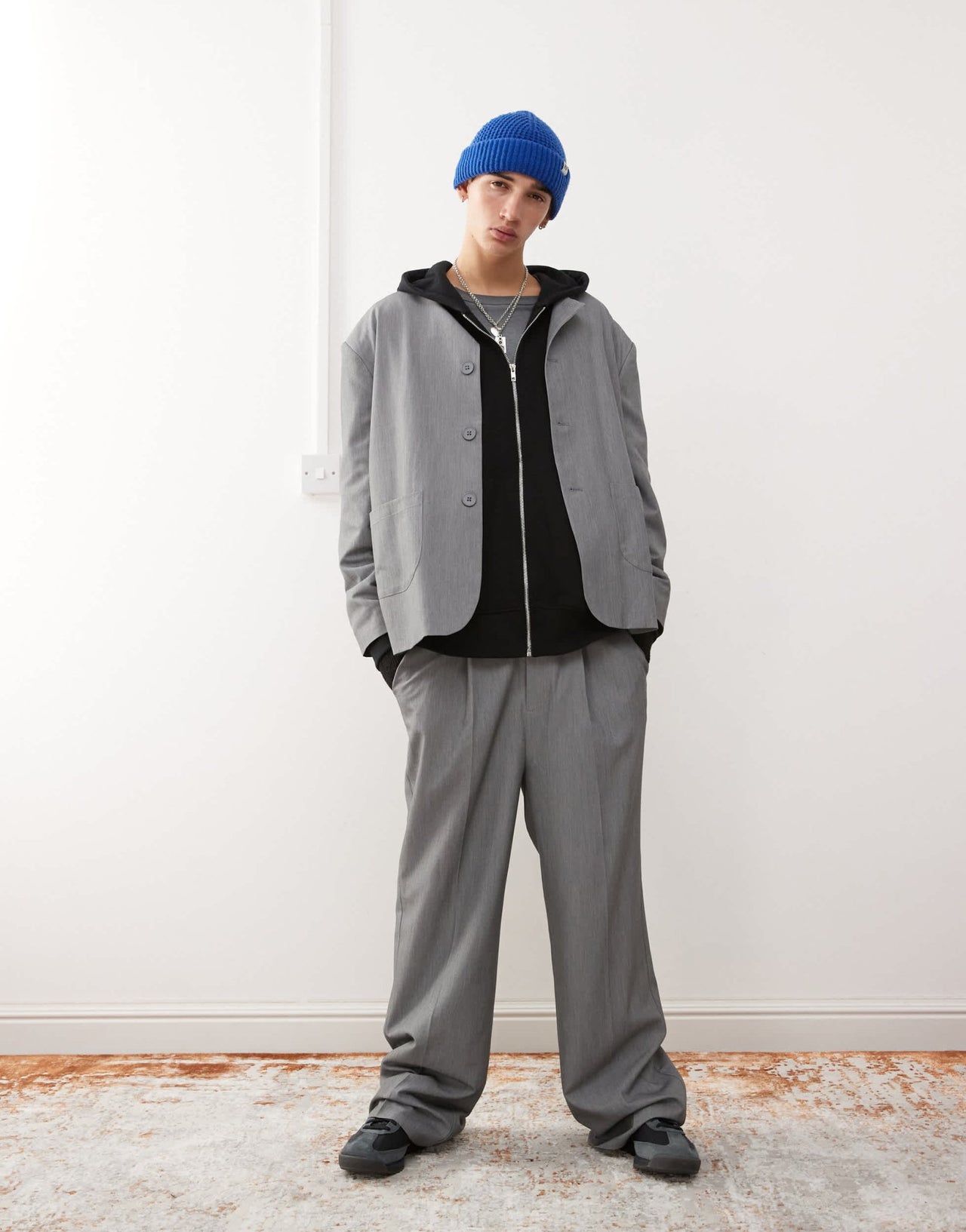 Reclaimed Vintage wide leg trouser in grey - ASOS Sample Sale