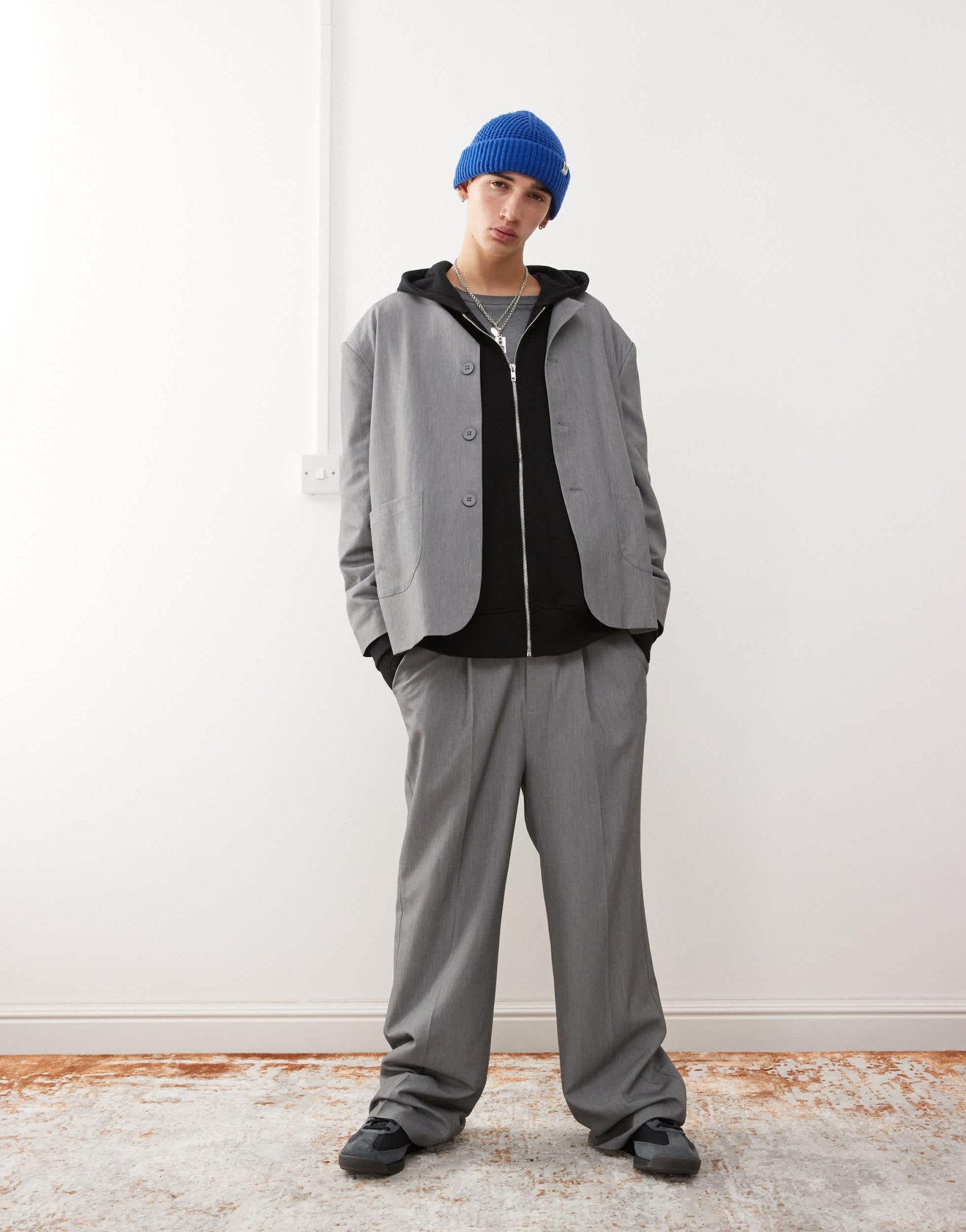 Reclaimed Vintage wide leg trouser in grey - ASOS Sample Sale