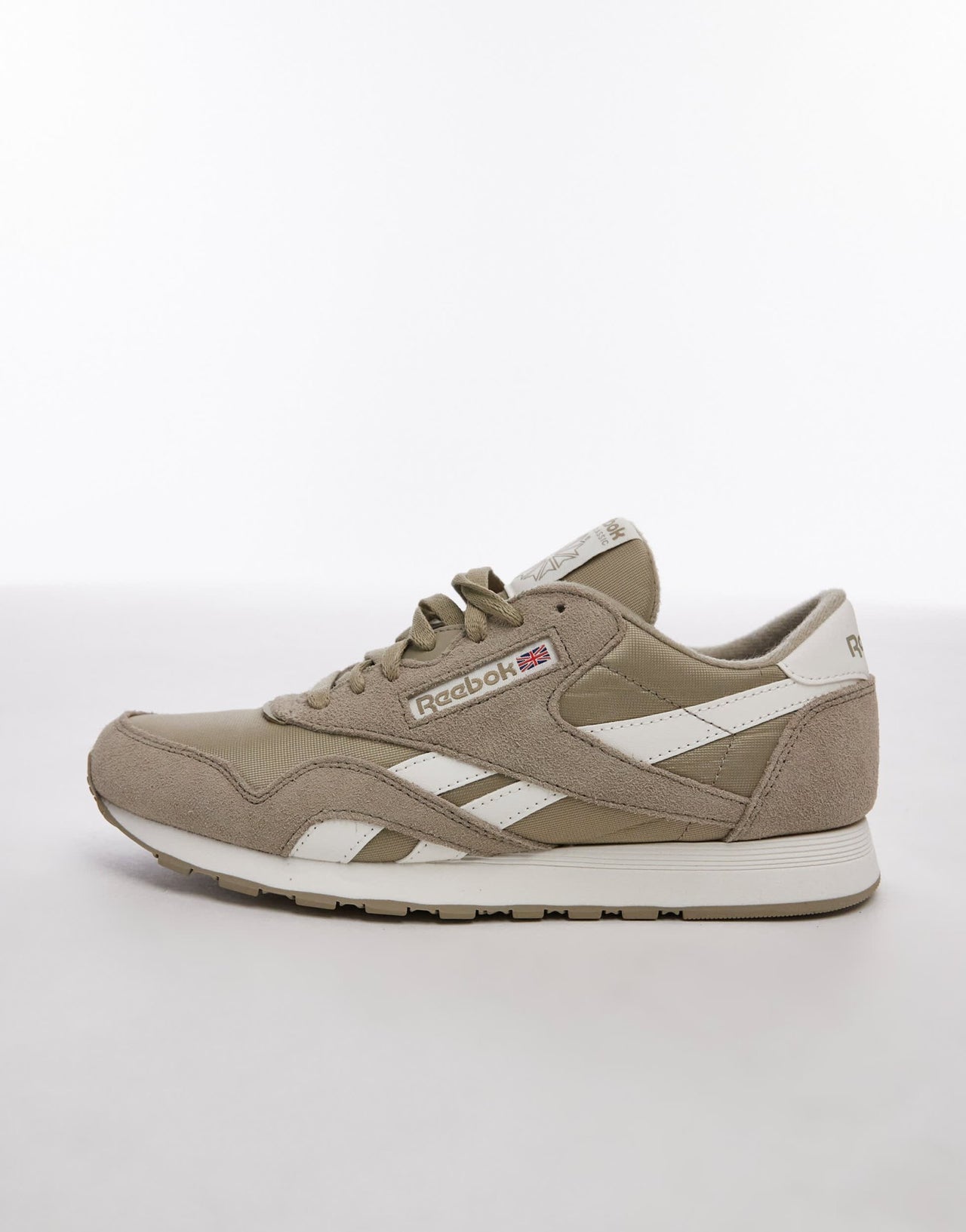 Reebok Classic Nylon trainers in beige - ASOS Sample Sale
