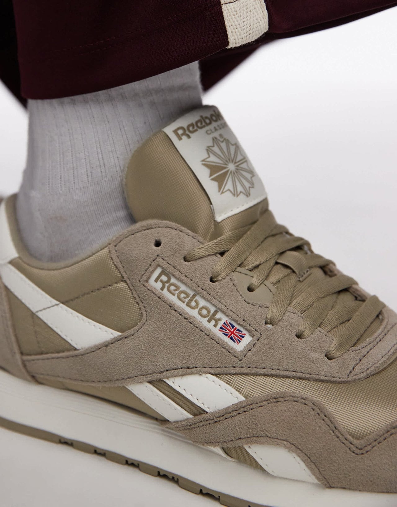 Reebok Classic Nylon trainers in beige - ASOS Sample Sale